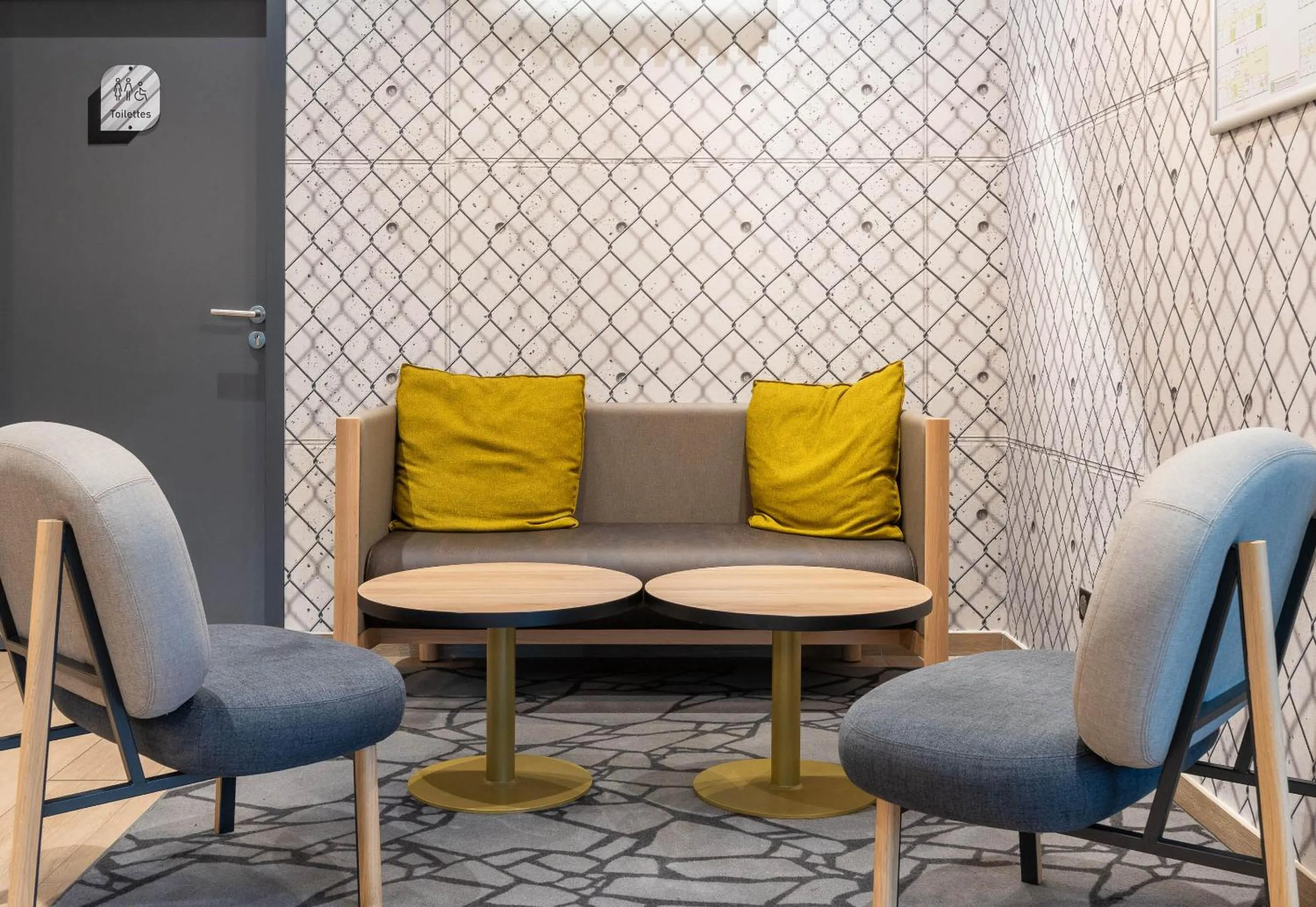 Seating area in B&B HOTEL Bourg-en-Bresse Viriat