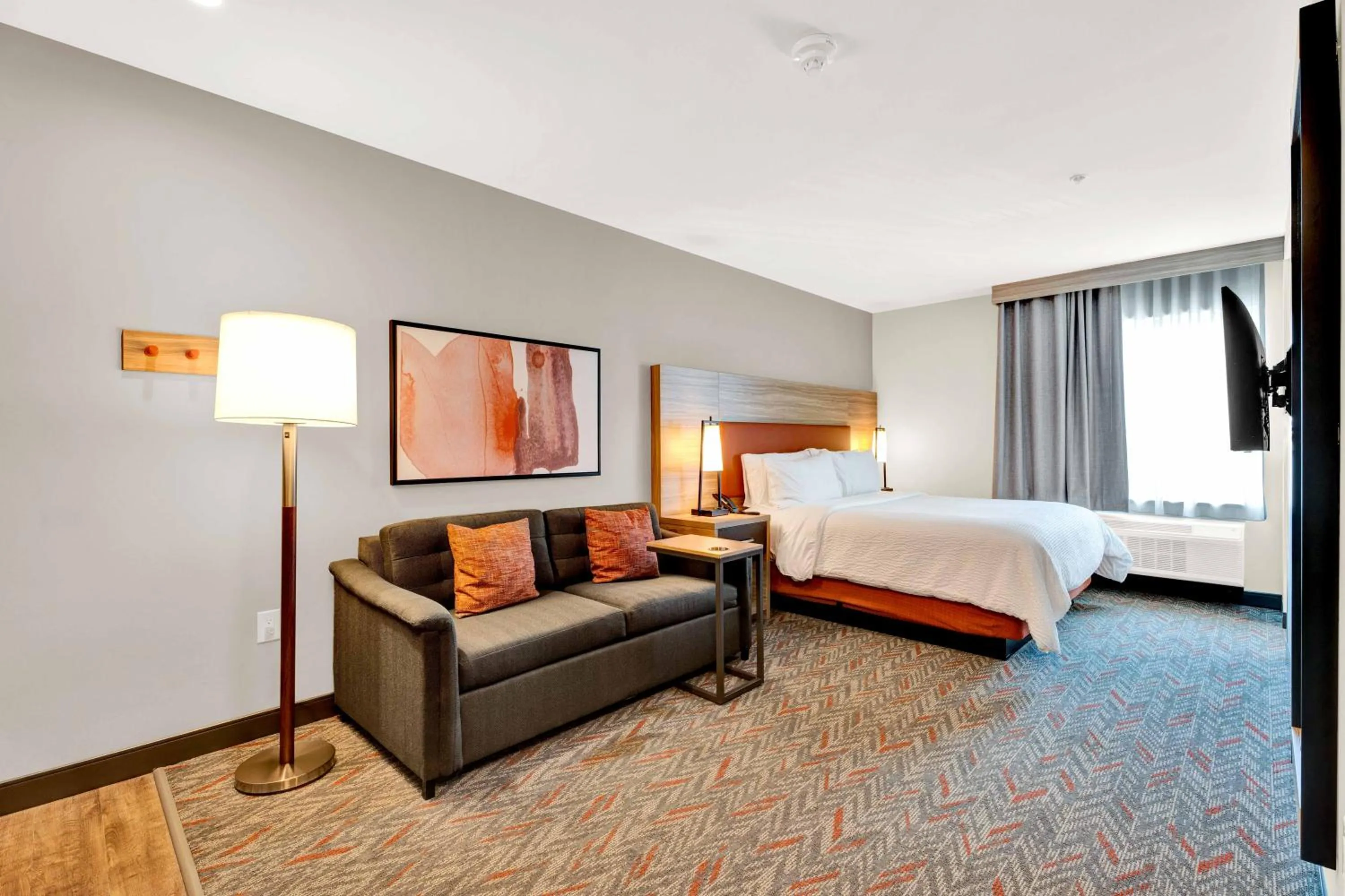 Bed in Candlewood Suites - Detroit - Auburn Hills by IHG