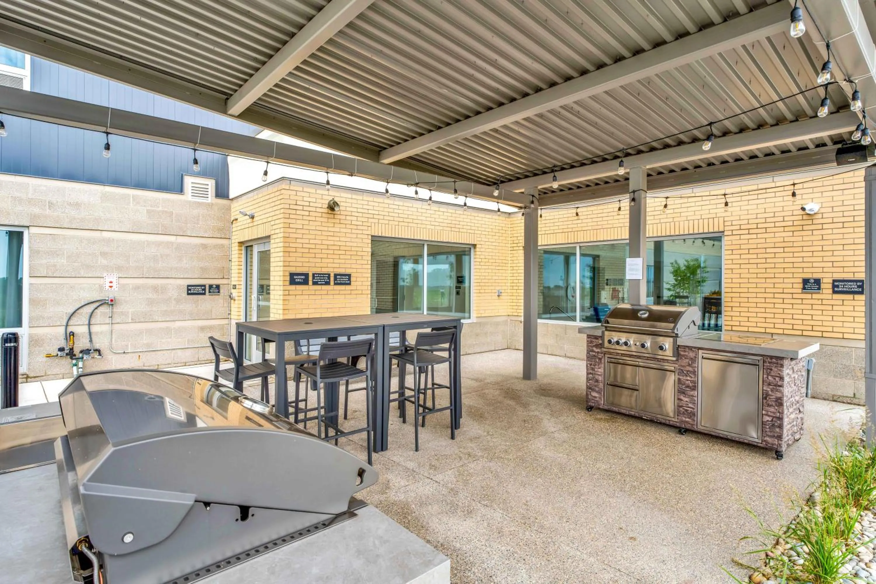 Balcony/Terrace in Candlewood Suites - Detroit - Auburn Hills by IHG