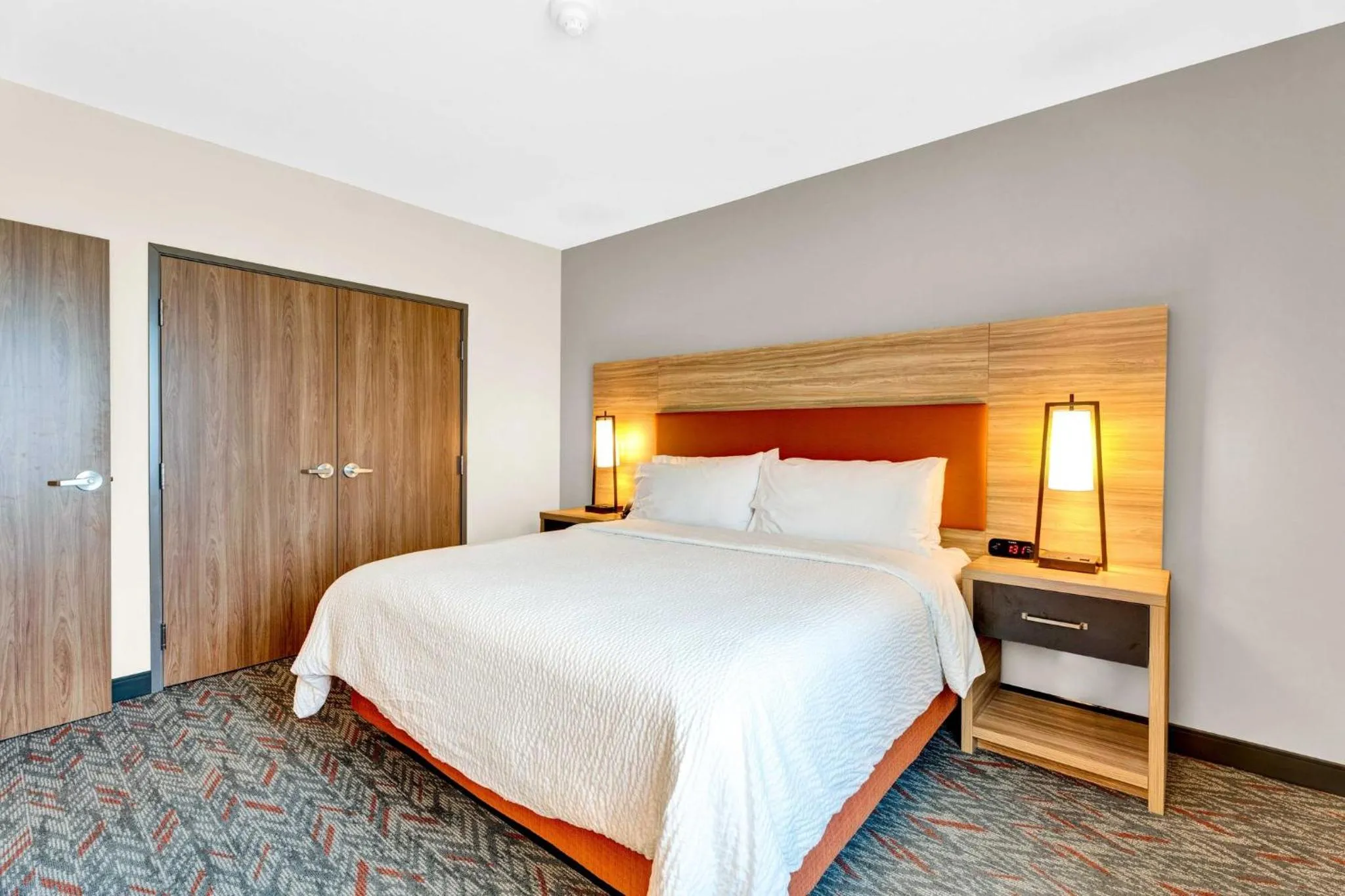 Photo of the whole room, Bed in Candlewood Suites - Detroit - Auburn Hills by IHG
