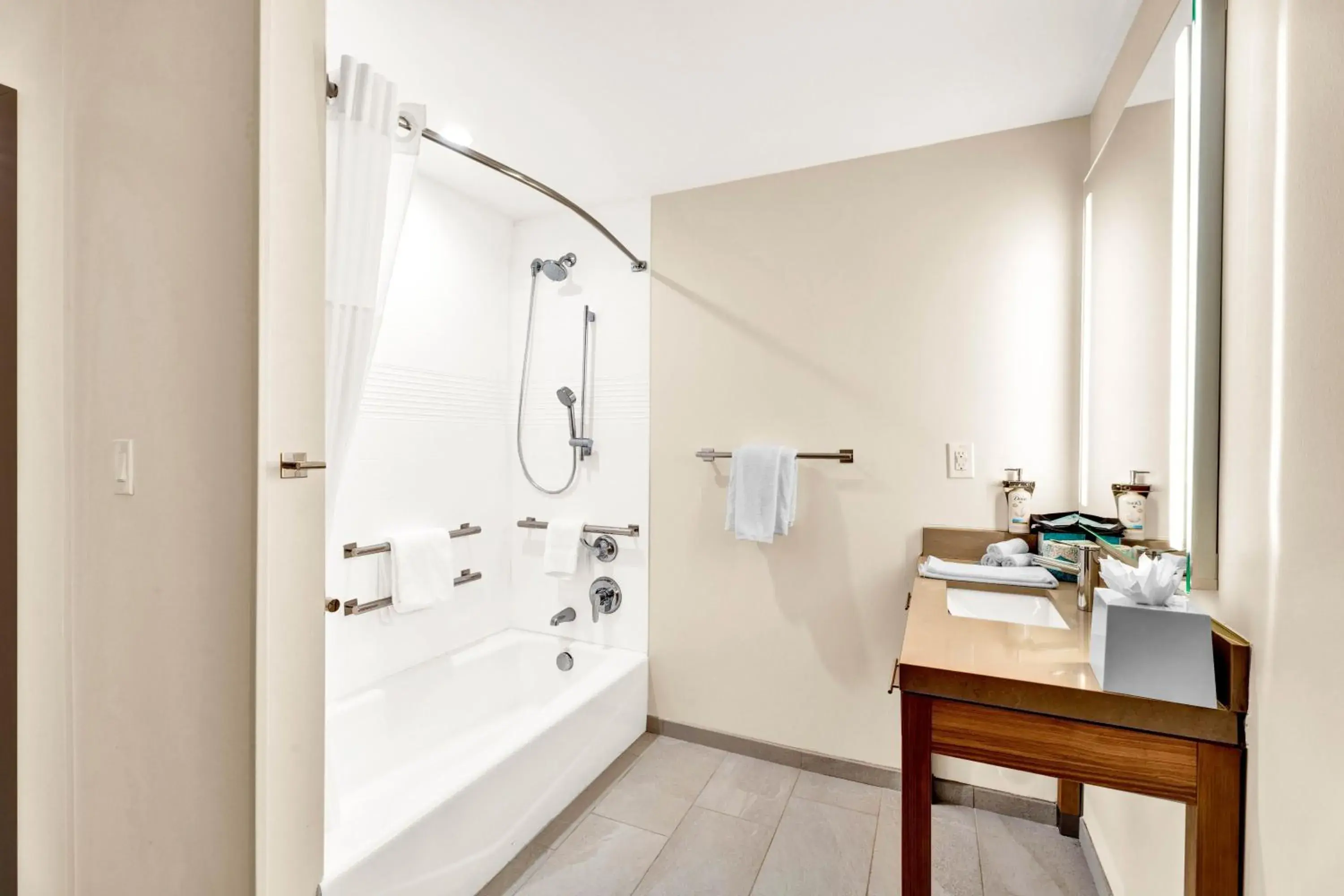 King Studio - Communications/Mobility Accessible in Candlewood Suites - Detroit - Auburn Hills by IHG King Studio - Communications/Mobility Accessible in Candlewood Suites - Detroit - Auburn Hills by IHG