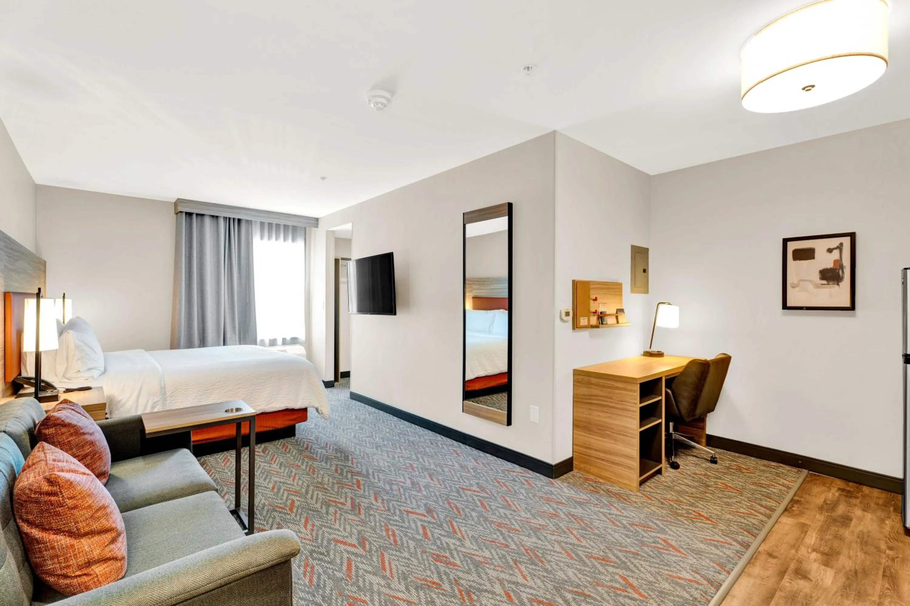 Bed in Candlewood Suites - Detroit - Auburn Hills by IHG