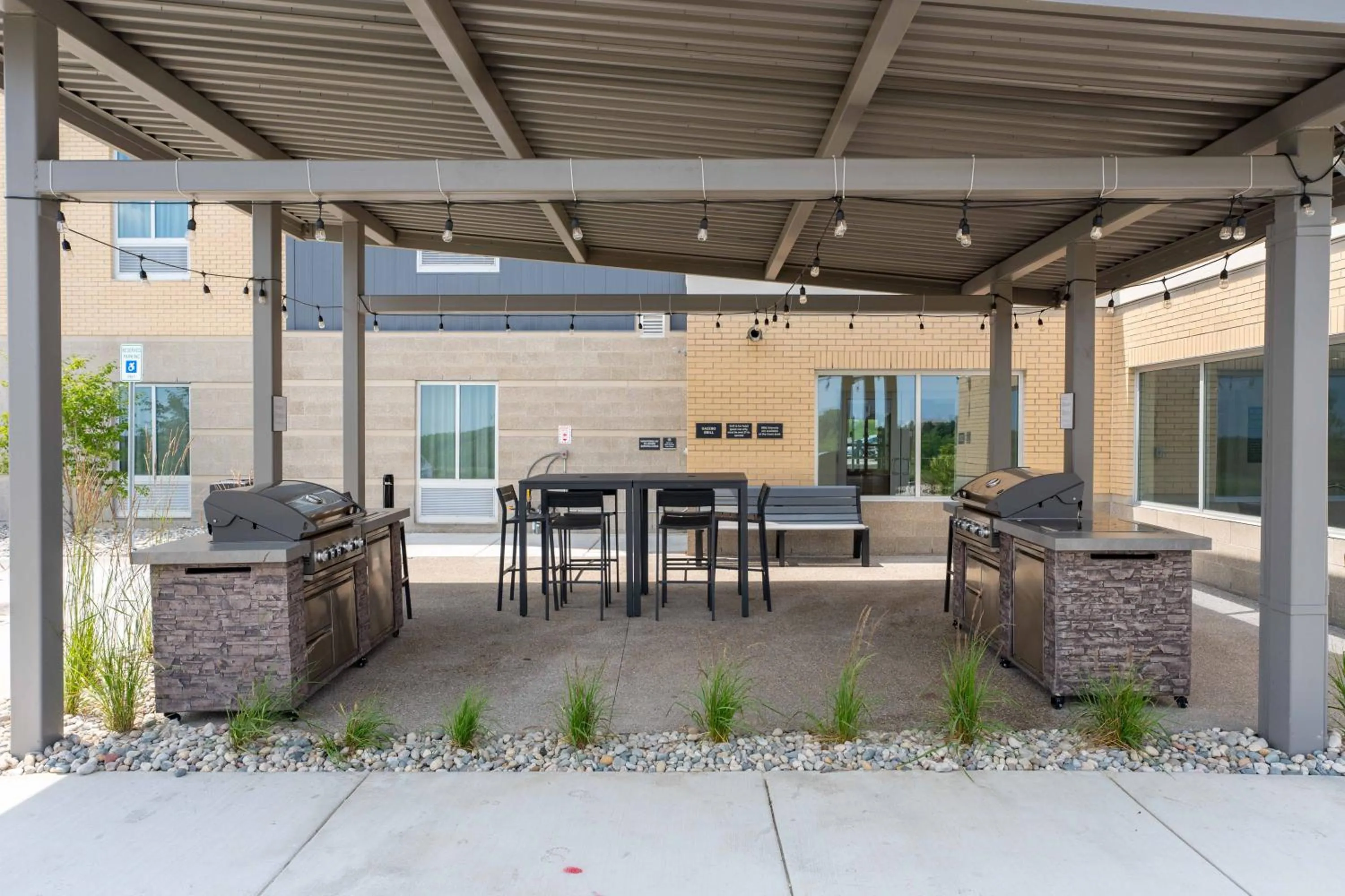 Balcony/Terrace in Candlewood Suites - Detroit - Auburn Hills by IHG
