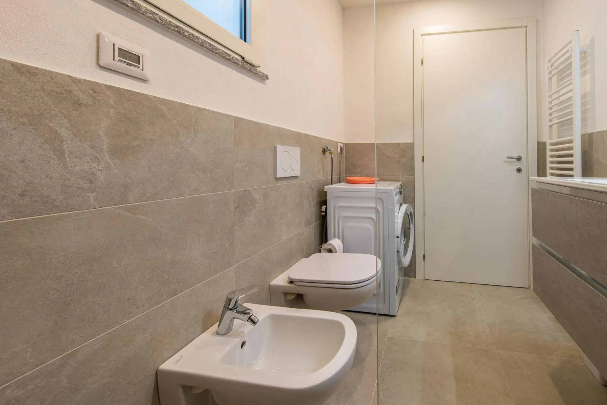 Toilet in Art Vista Lake Como