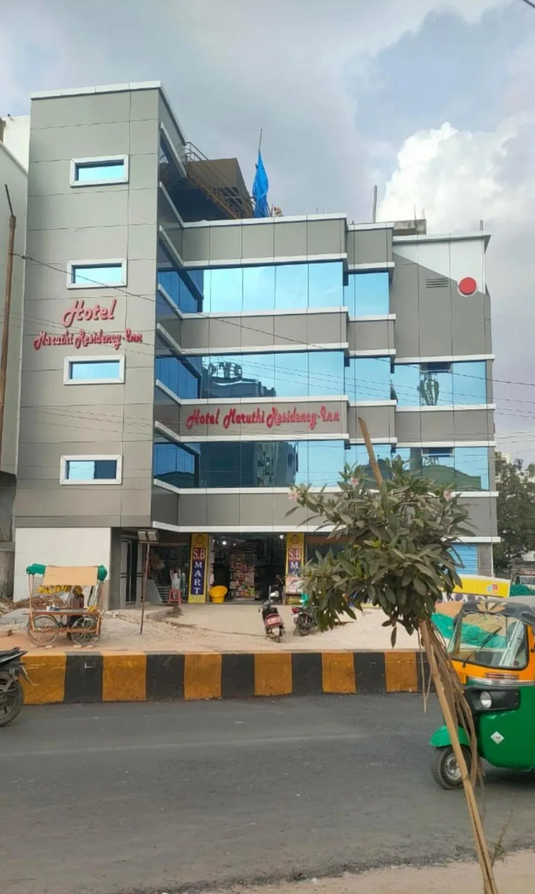 Property building in Hotel New Maruthi Inn, LB Nagar