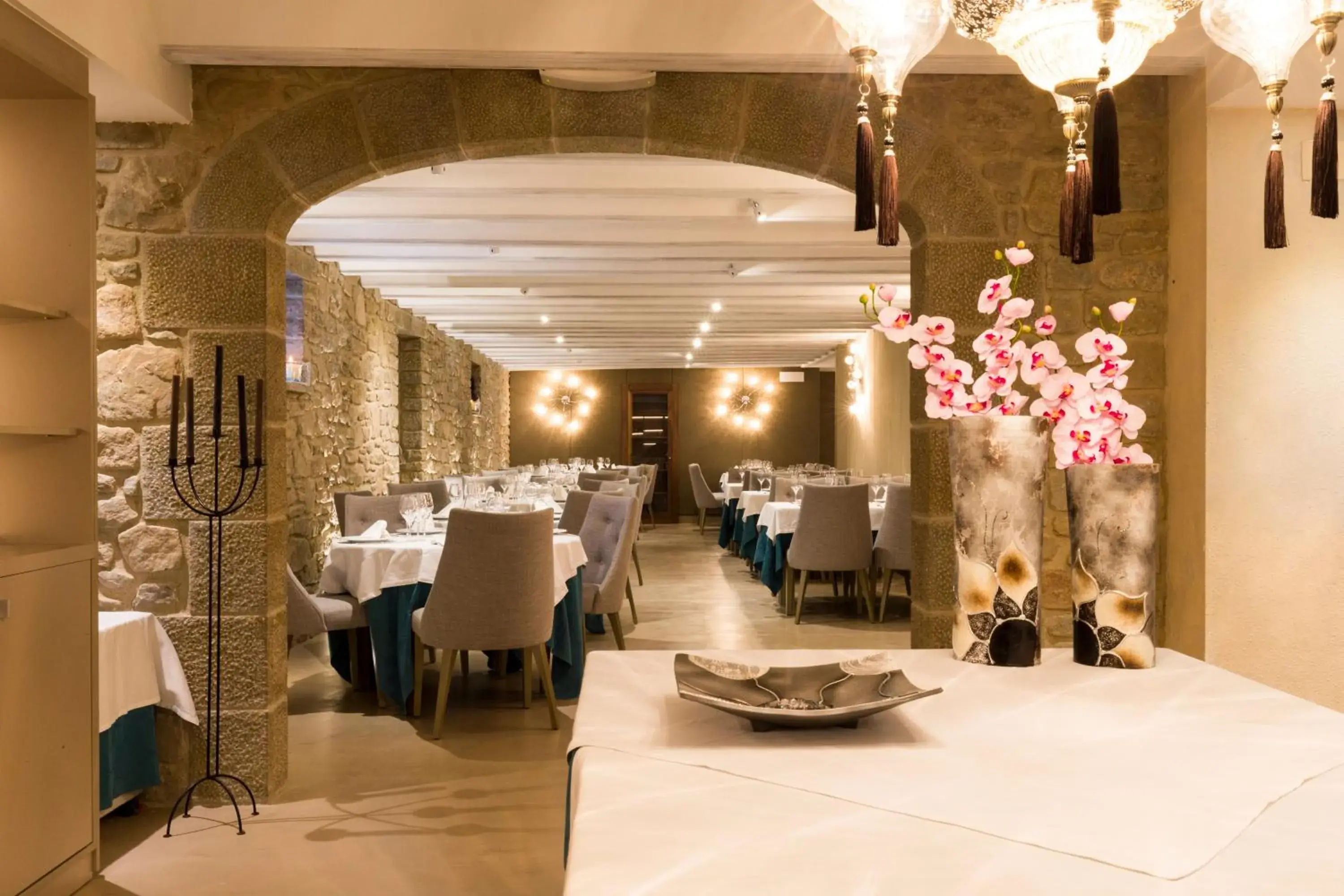 Restaurant/places to eat in Sant Jordi Boutique Hotel Restaurant/places to eat in Sant Jordi Boutique Hotel
