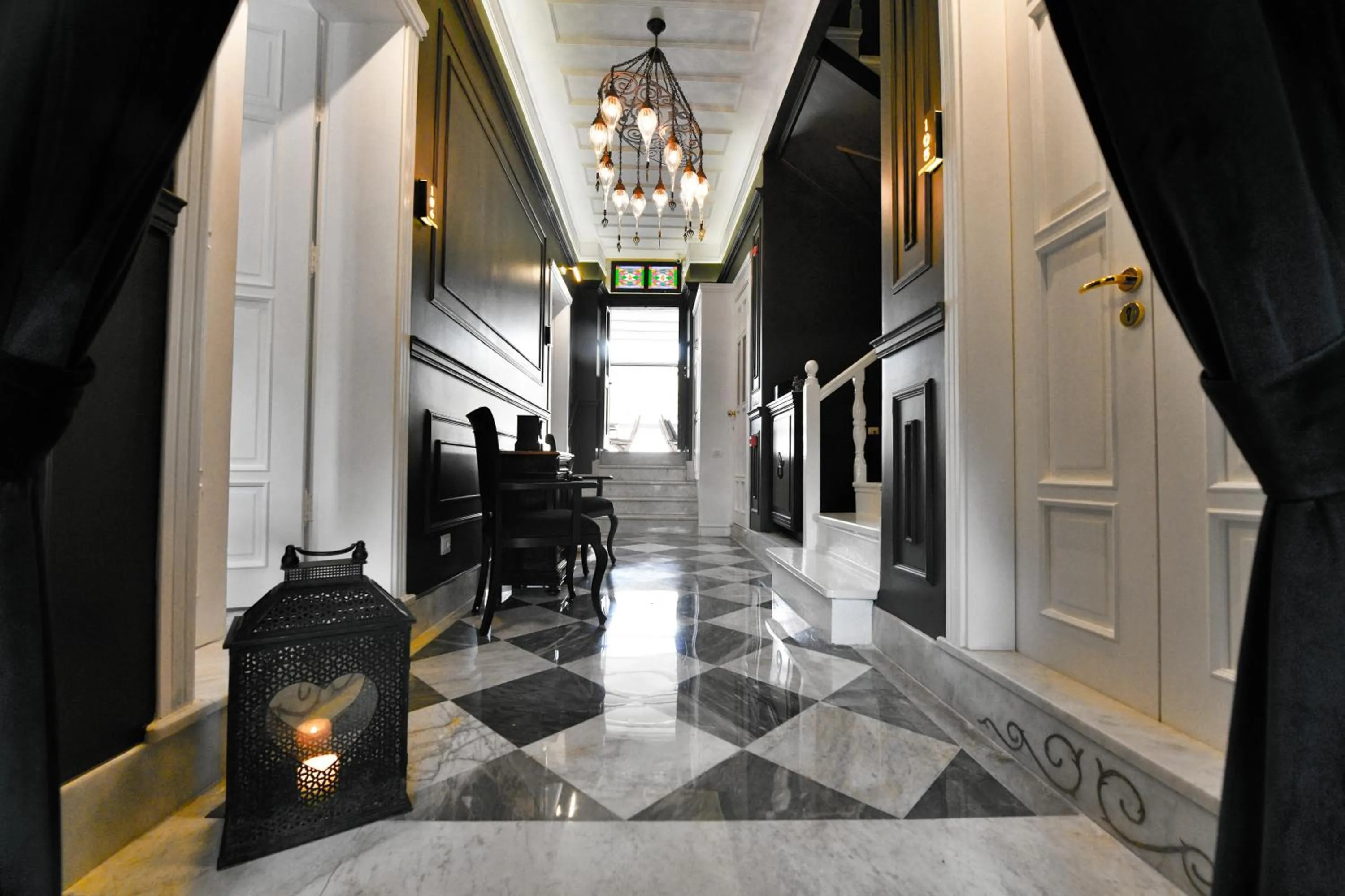 Lobby or reception in Siyah Lale Cunda 1841