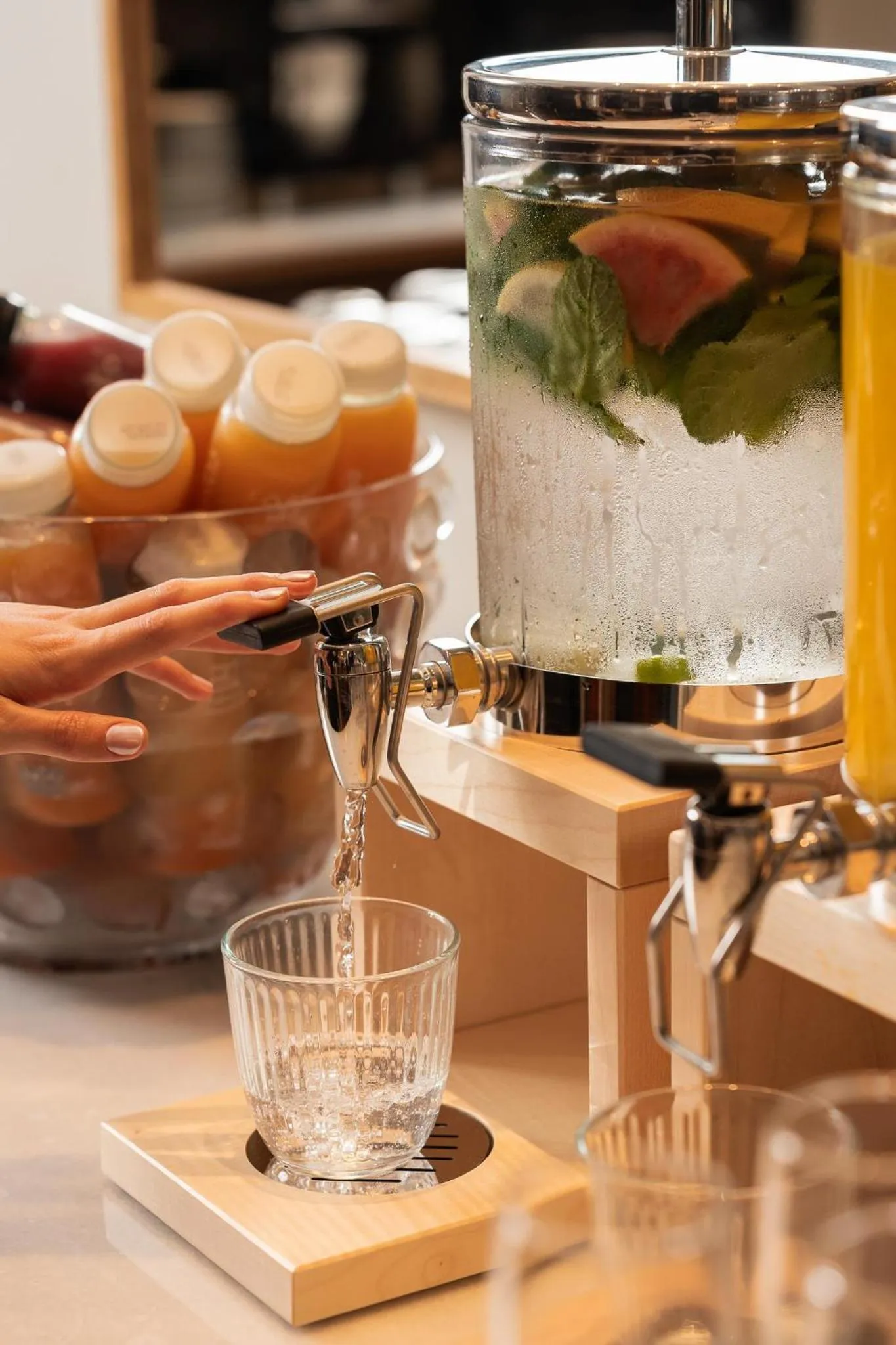 Restaurant/places to eat in Hotel Regina Barcelona