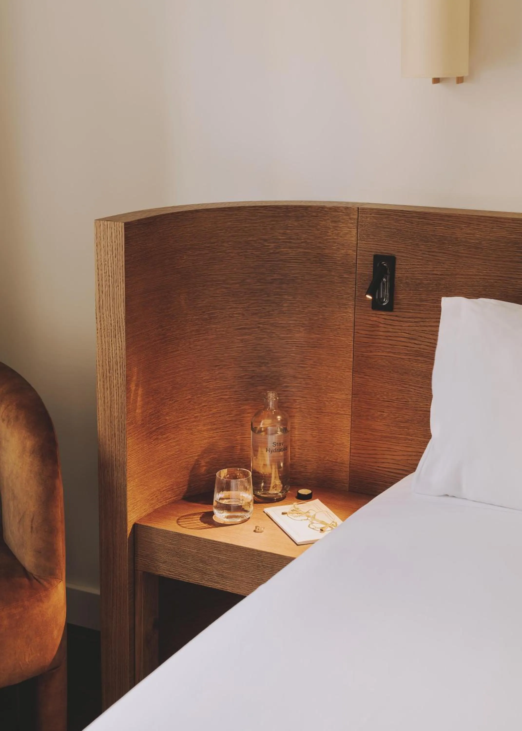 Photo of the whole room, Bed in Hotel Regina Barcelona