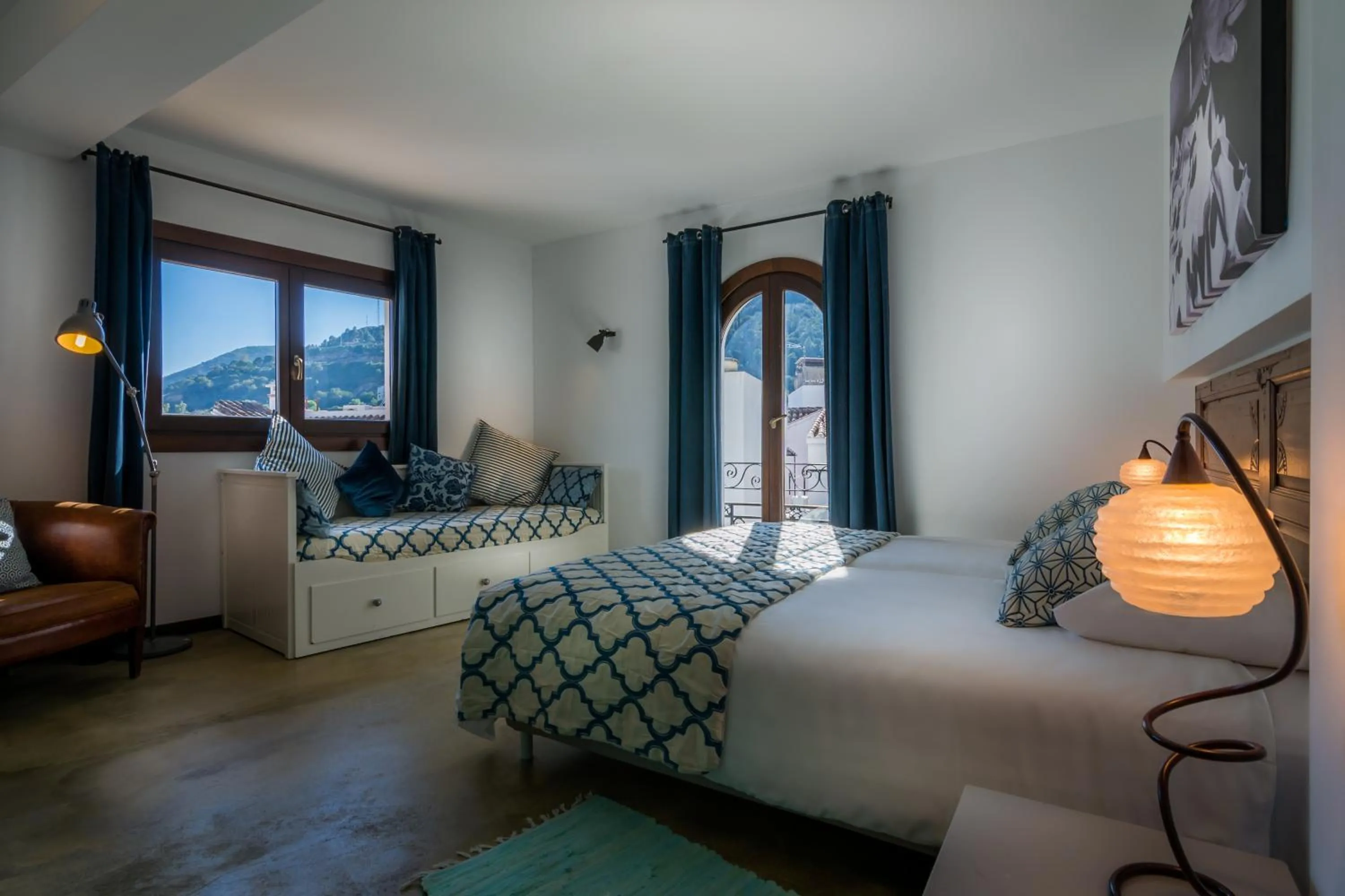 Coffee/tea facilities, Bed in Boutique Hotel La Posada del Angel Ojén