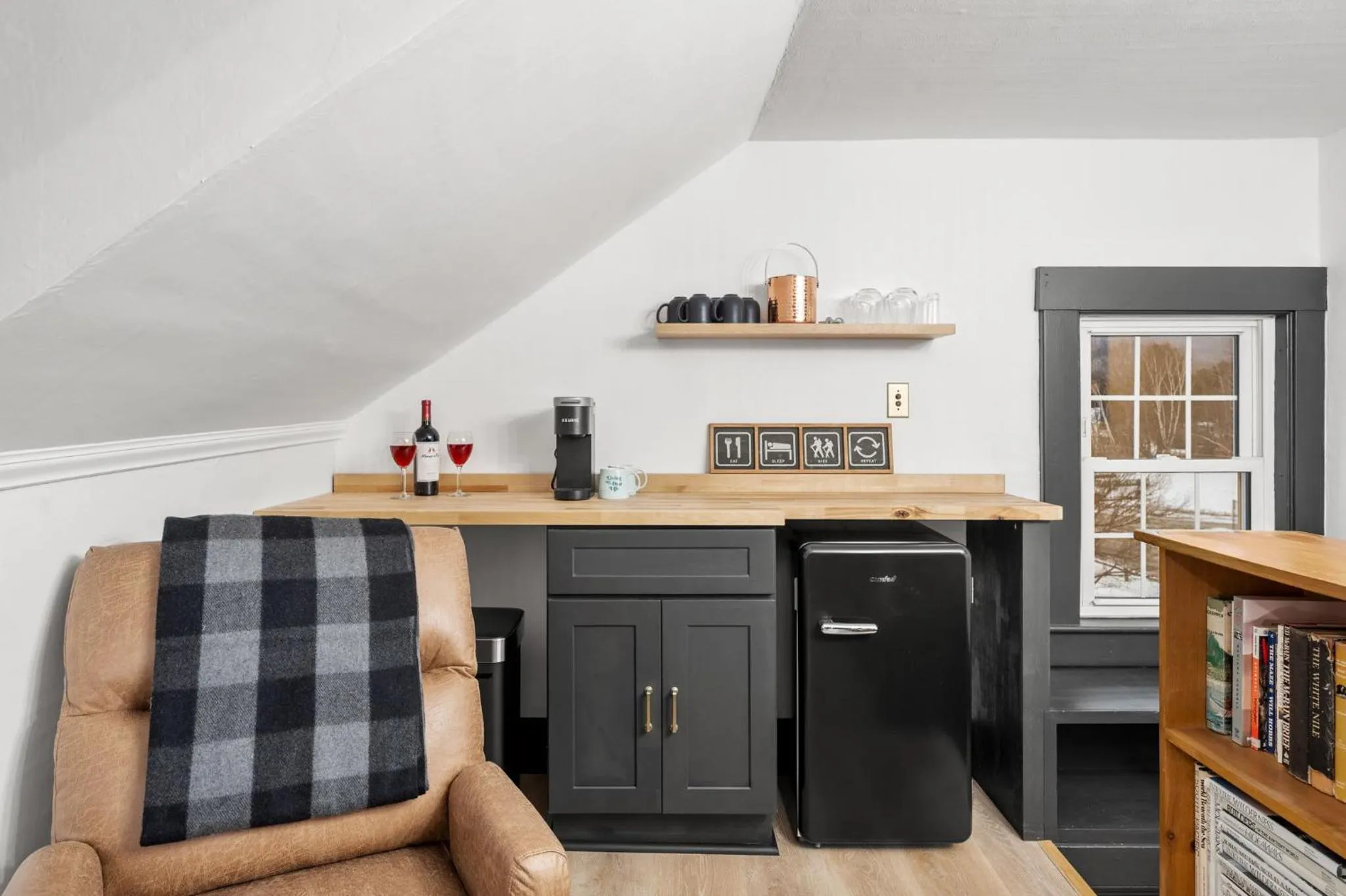 Library in Launchpoint Lodge