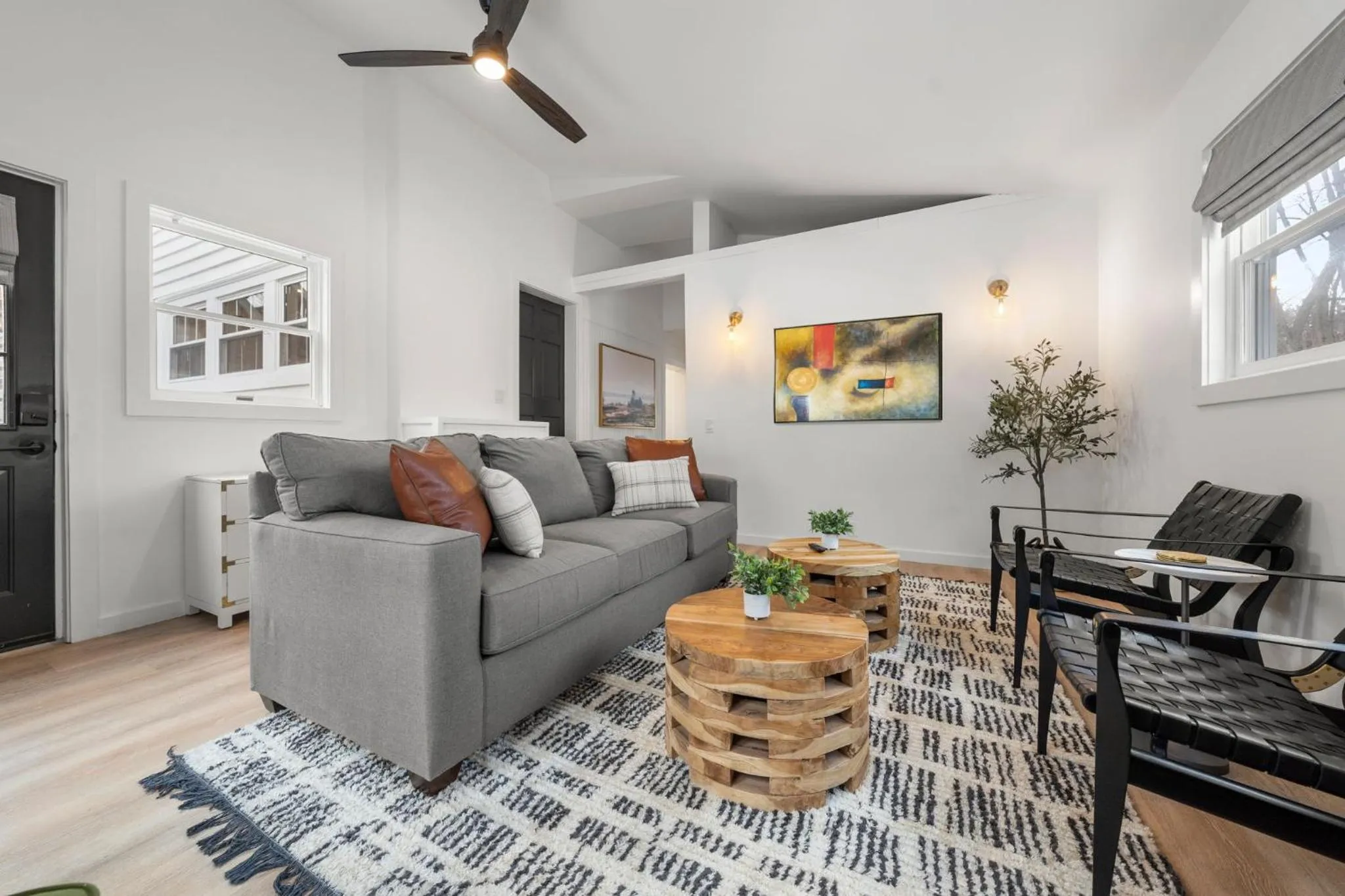 Living room in Launchpoint Lodge