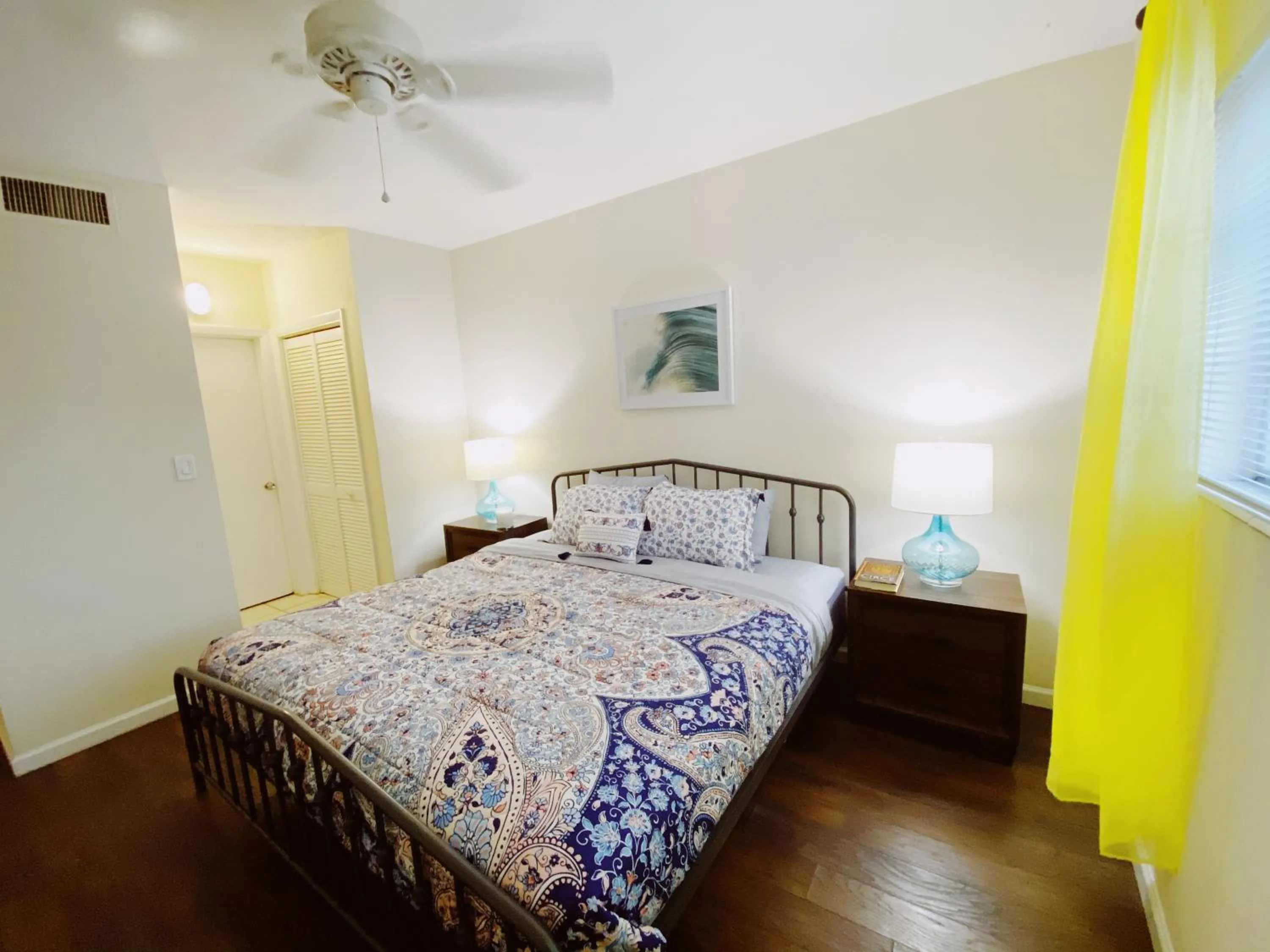 Bed in Bayview Regency Apartments By Lowkl