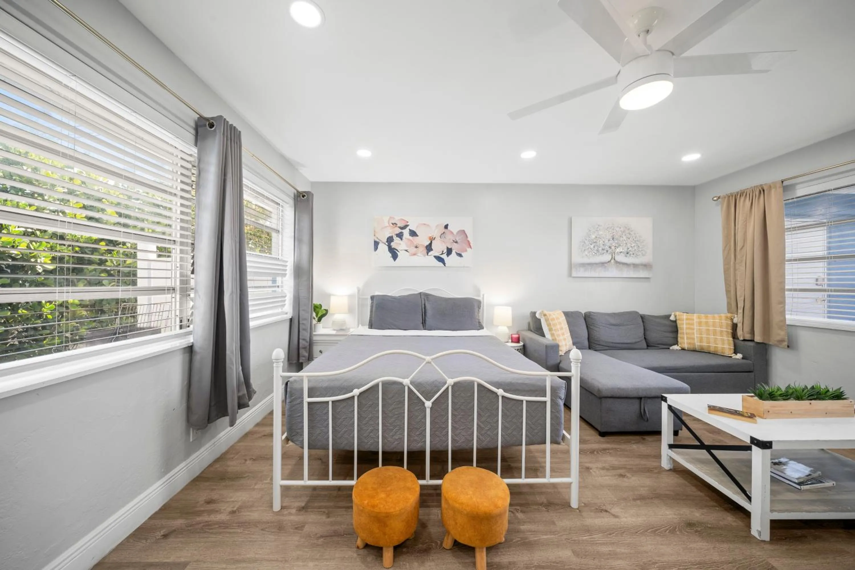 Bed in Bayview Regency Apartments By Lowkl