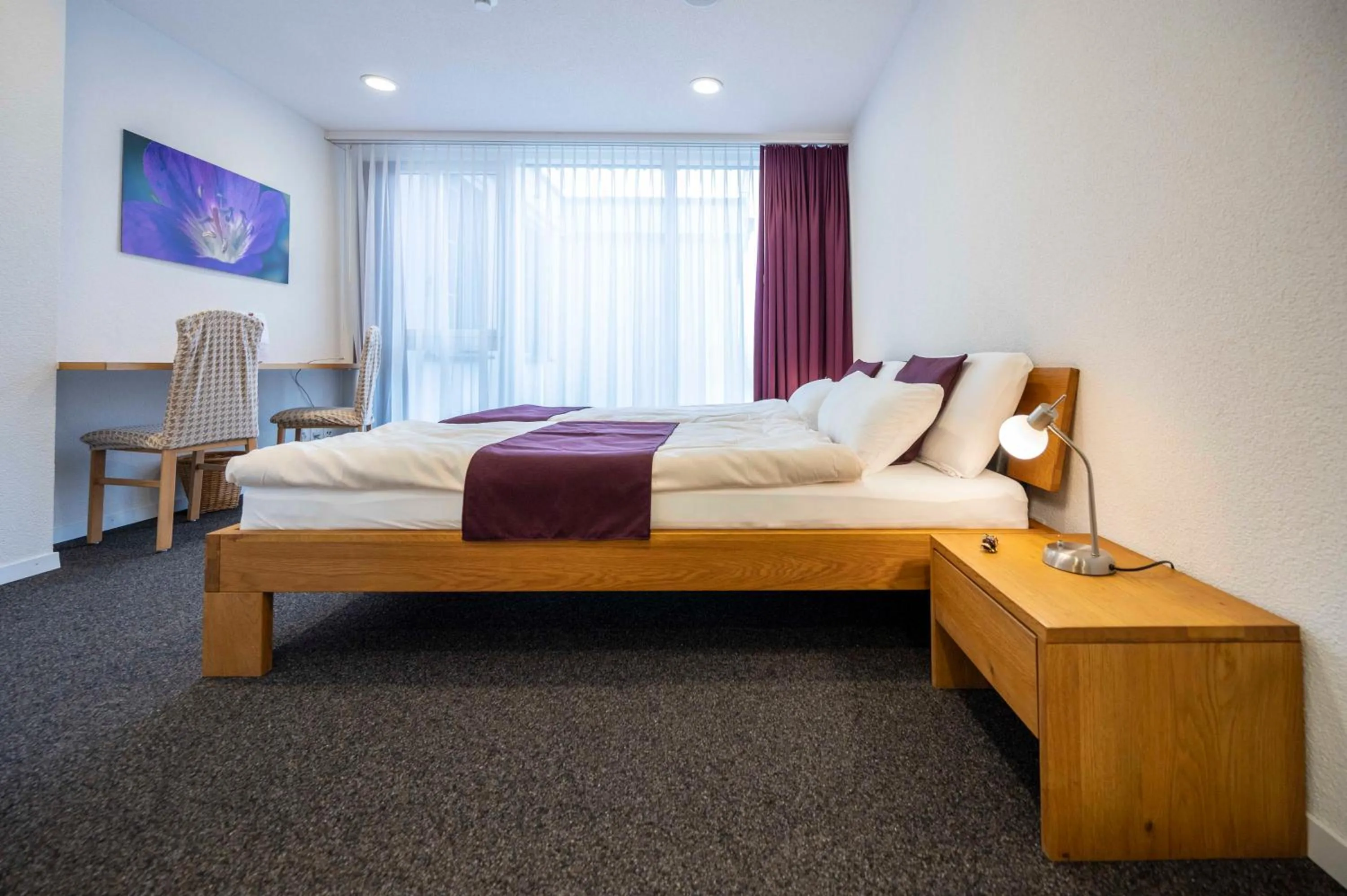 Photo of the whole room, Bed in Hotel Ochsen Rapperswil/BE