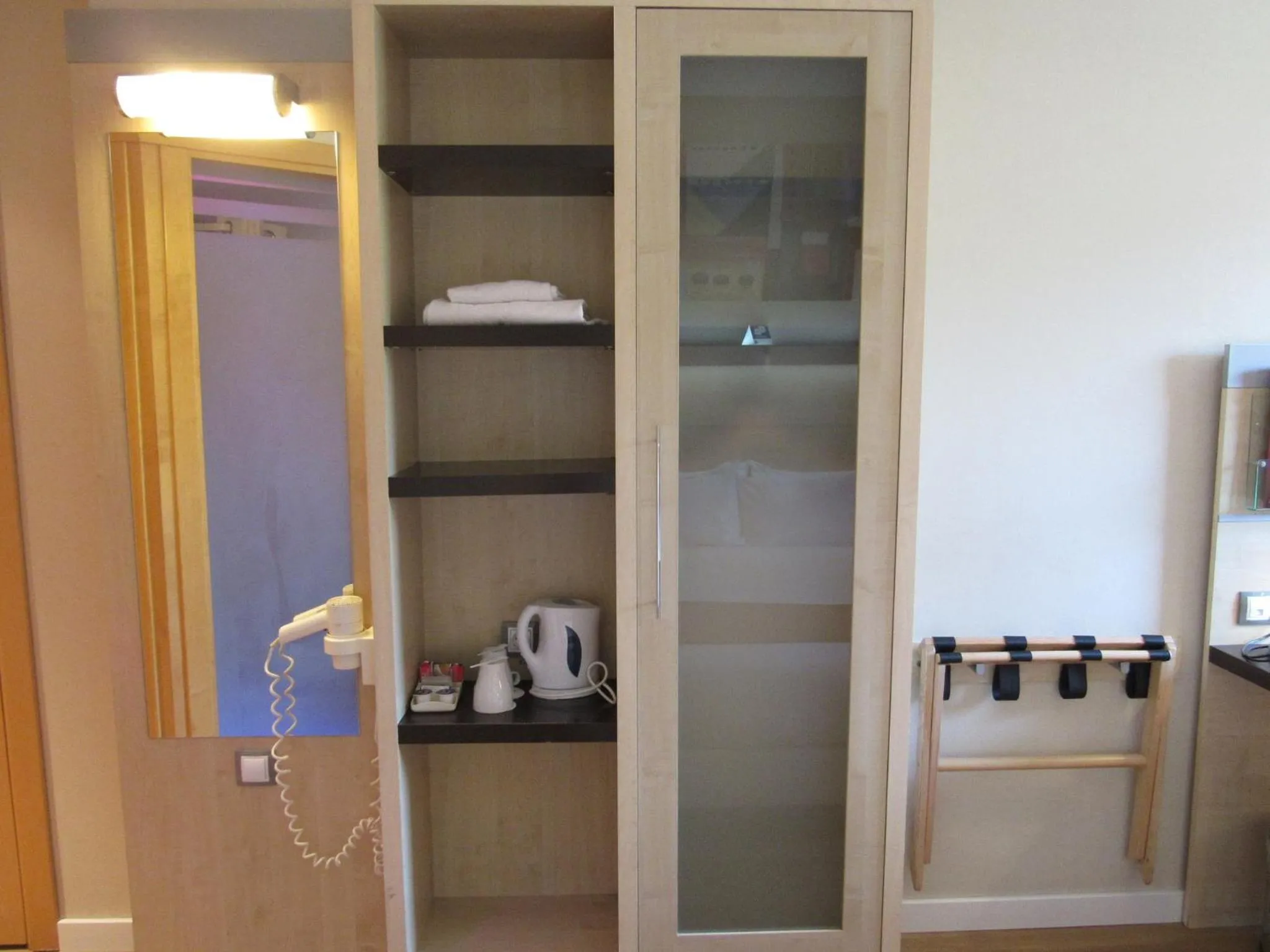 Photo of the whole room in Holiday Inn Express Valencia Bonaire by IHG