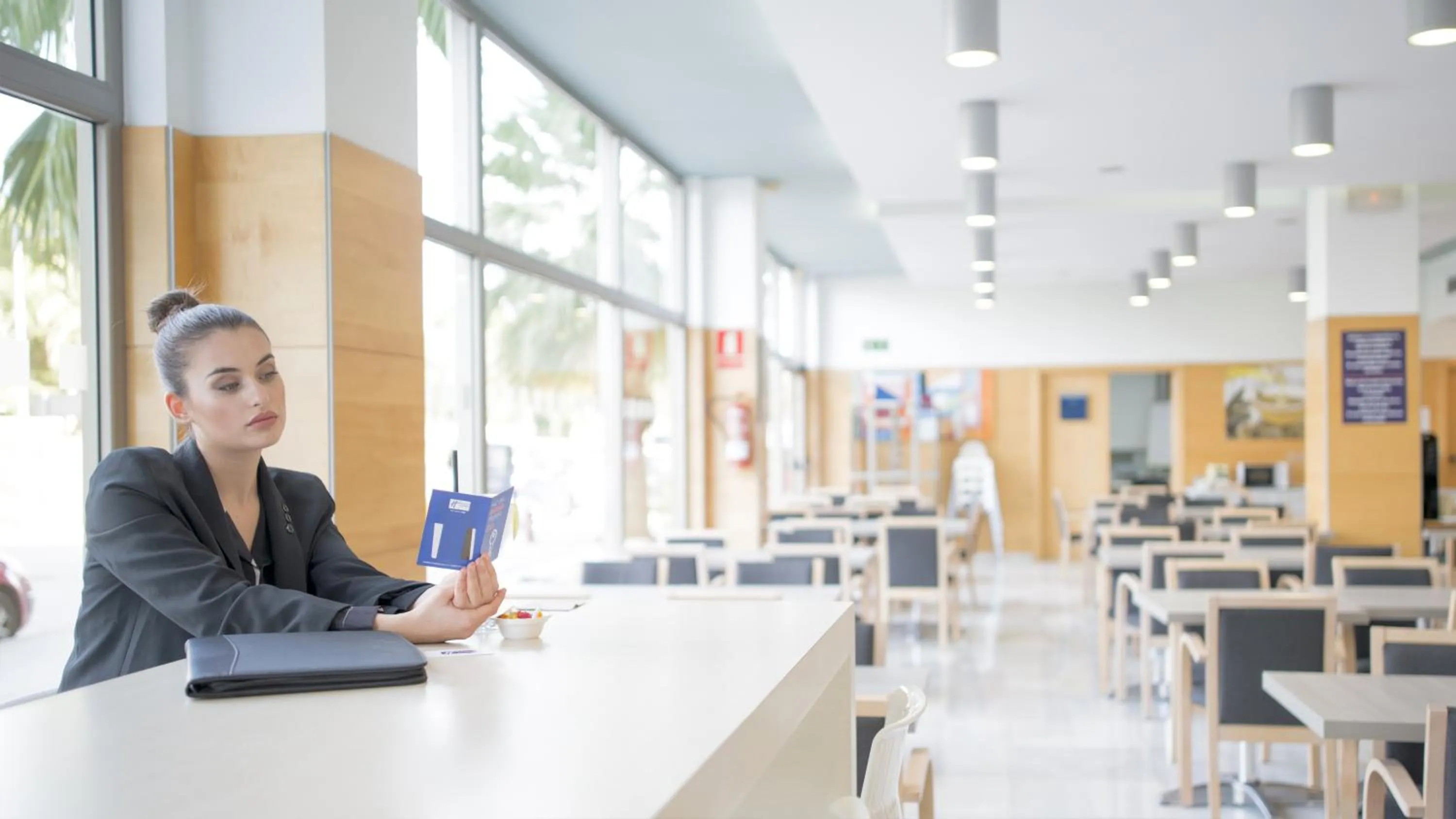 Lobby or reception in Holiday Inn Express Valencia Bonaire by IHG