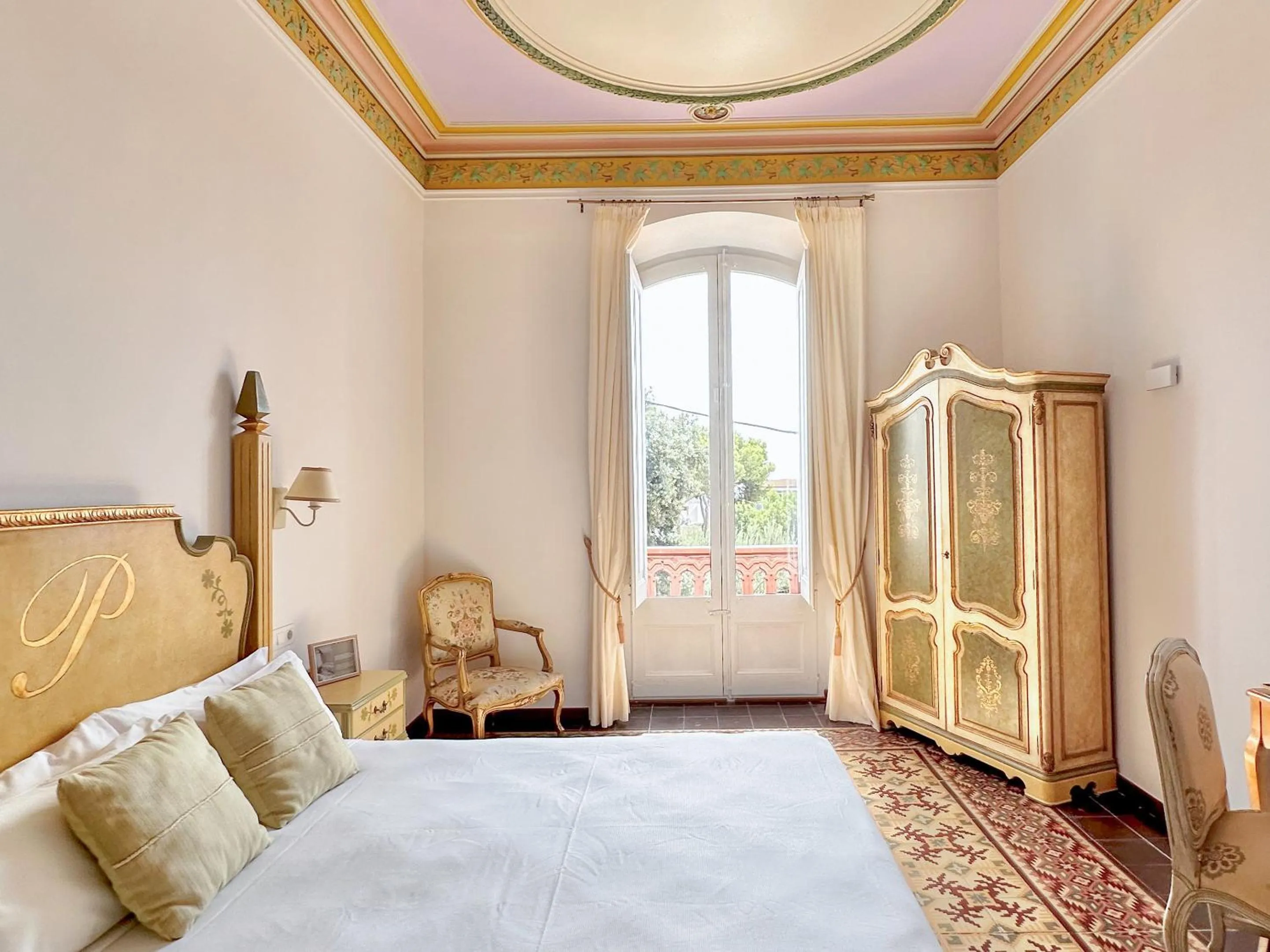 Decorative detail, Bed in Hotel Palou 1874