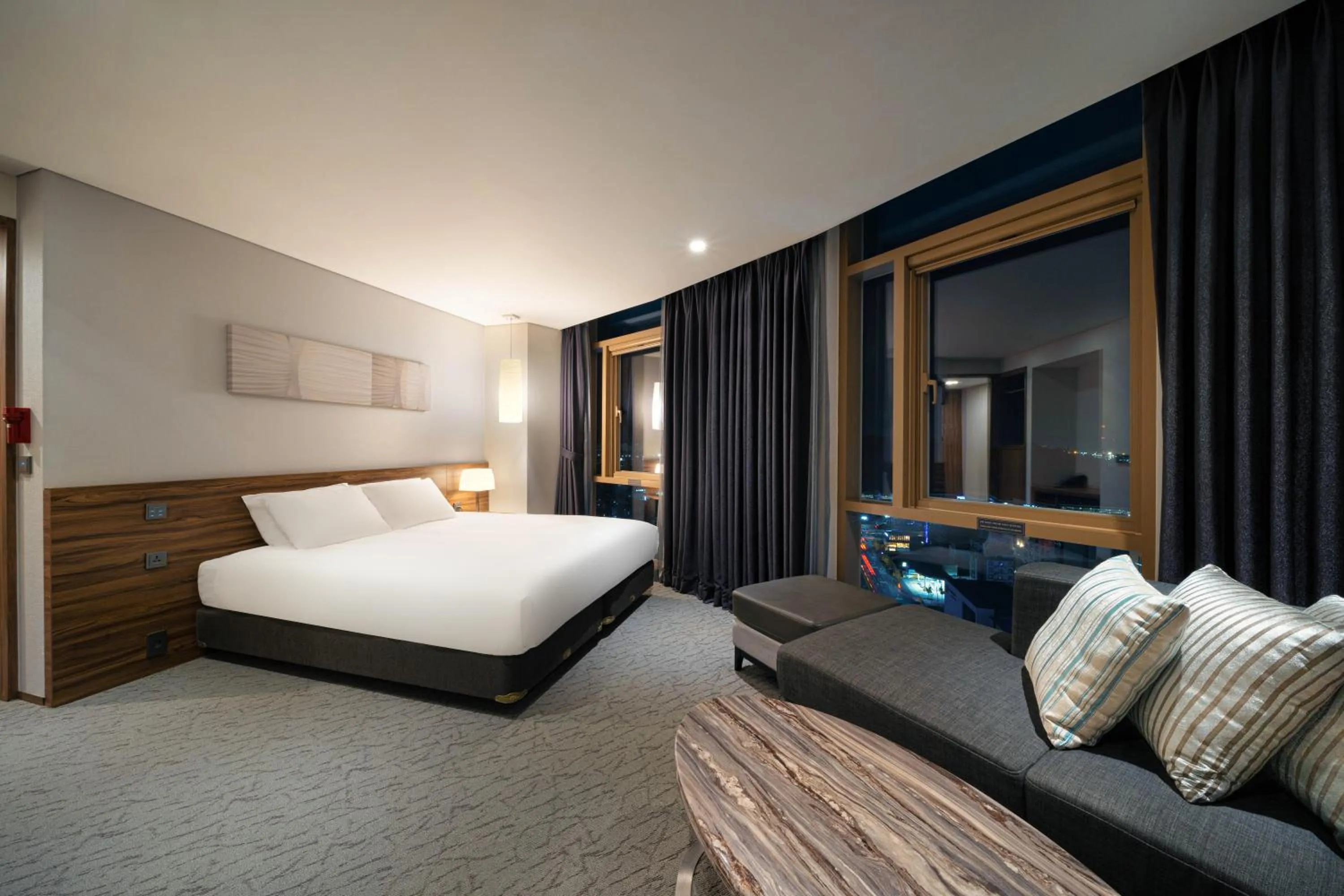 Bedroom, Bed in Staz Hotel Ulsan