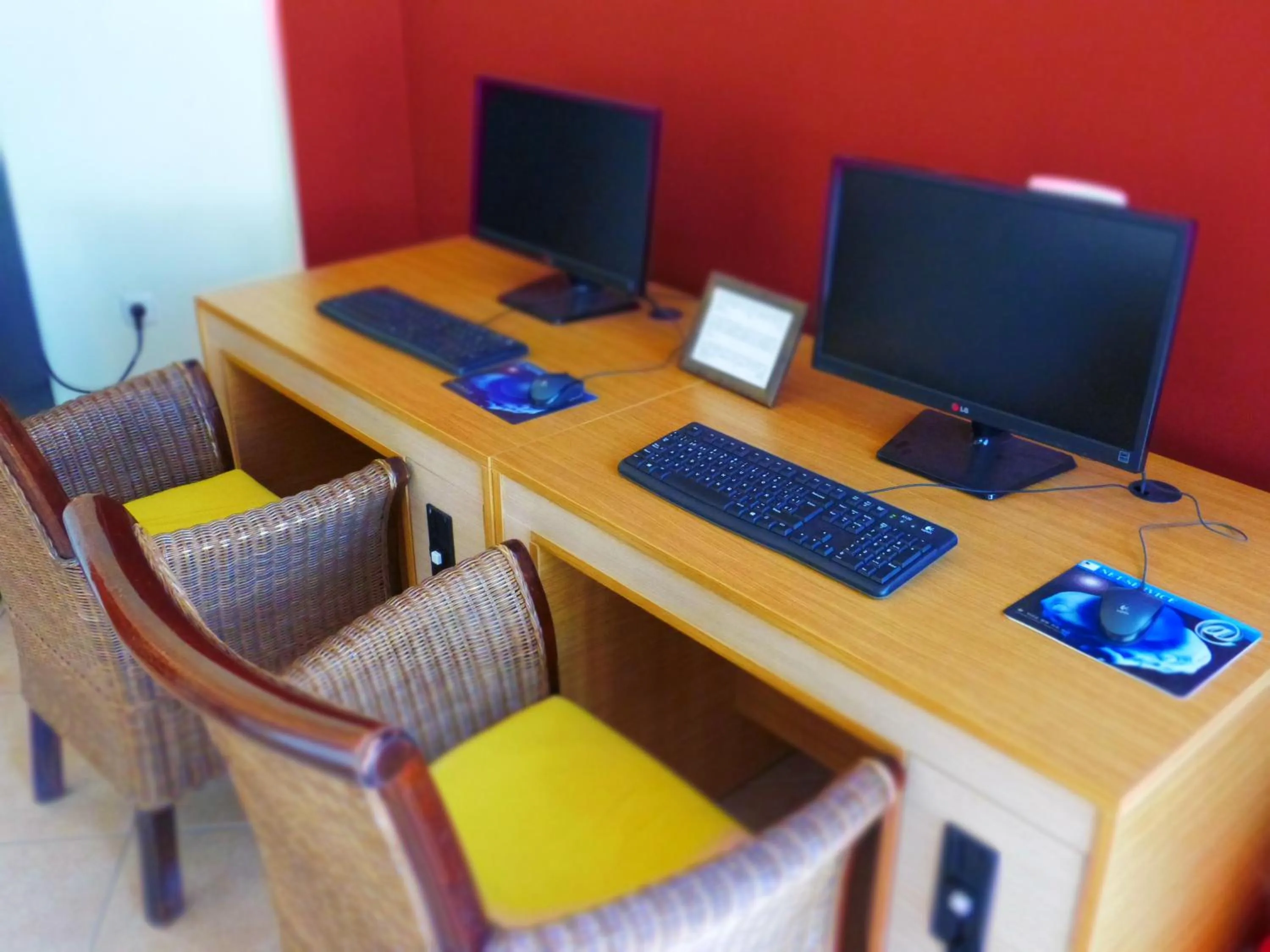 Lobby or reception in Bungalows Castillo Beach