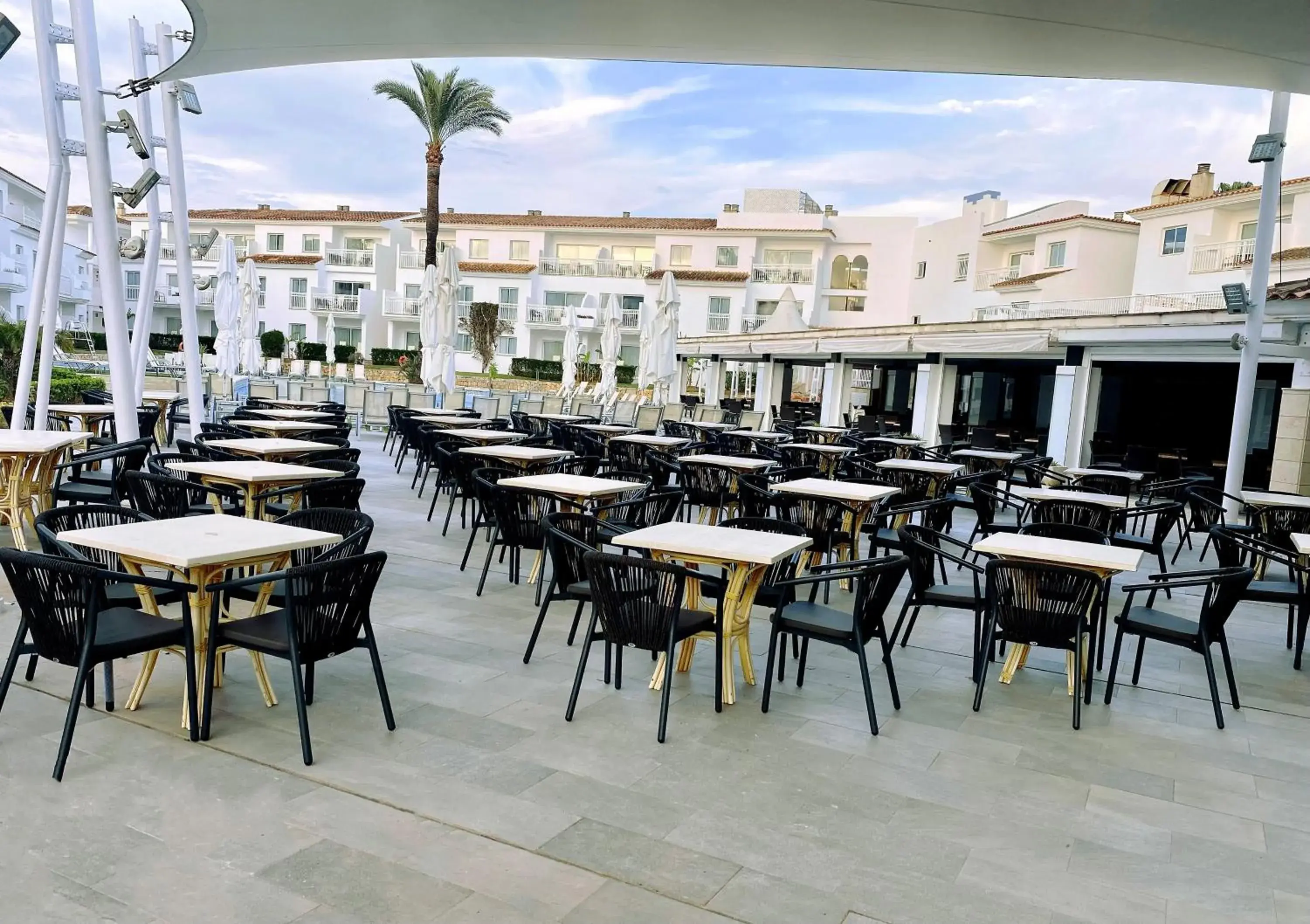 Property building in Aparthotel Isla de Cabrera Property building in Aparthotel Isla de Cabrera