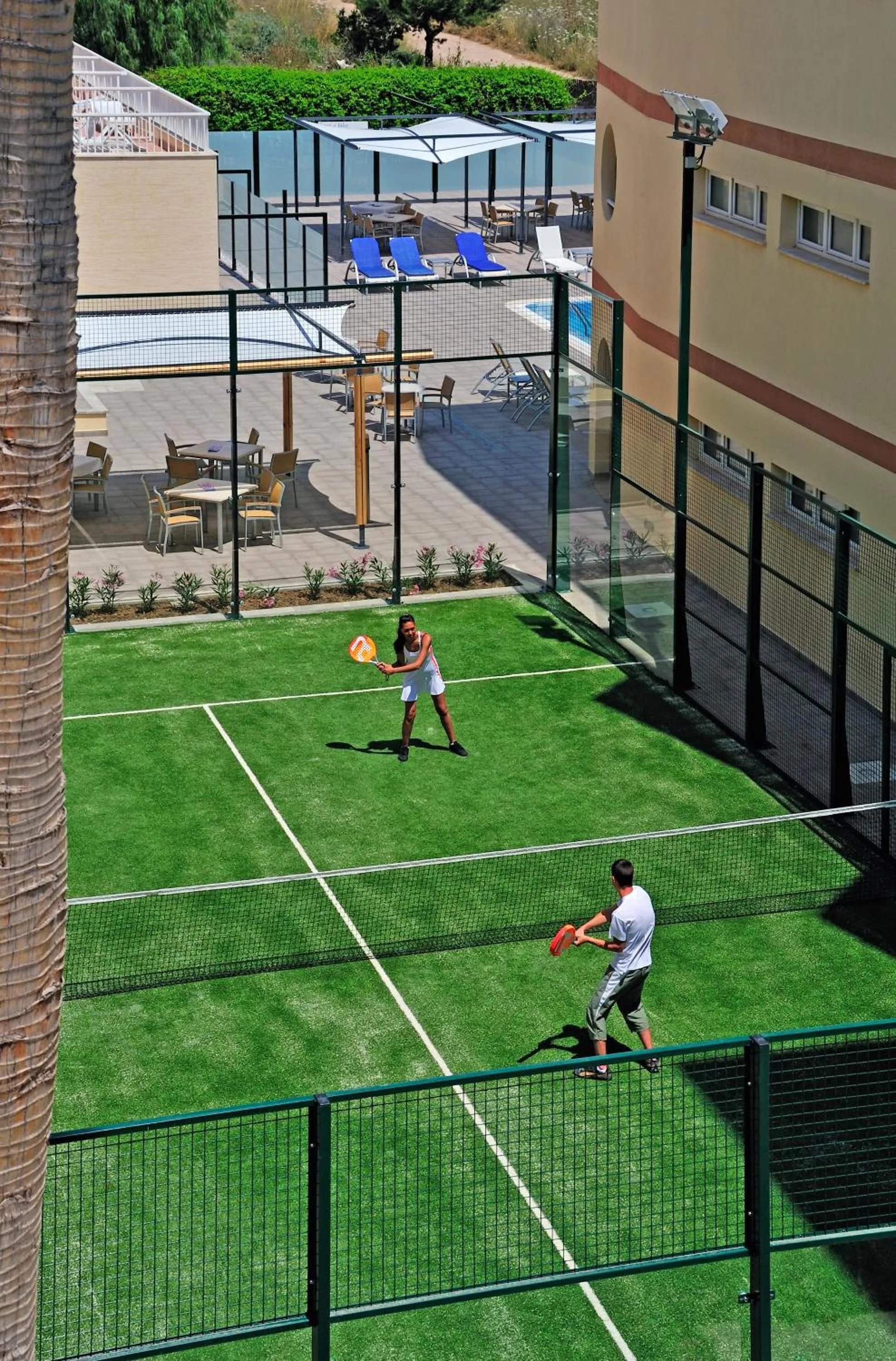 Tennis court in Aparthotel Isla de Cabrera