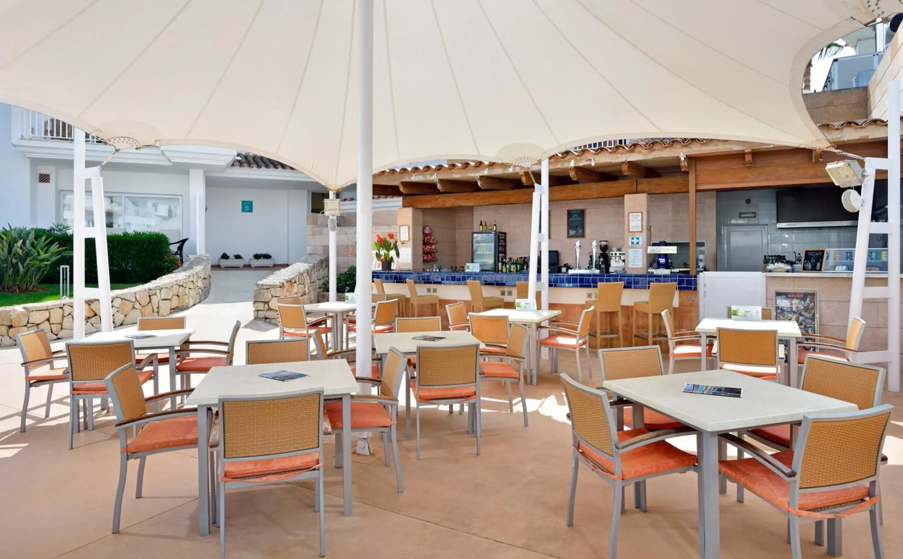 Restaurant/places to eat in Aparthotel Isla de Cabrera Restaurant/places to eat in Aparthotel Isla de Cabrera