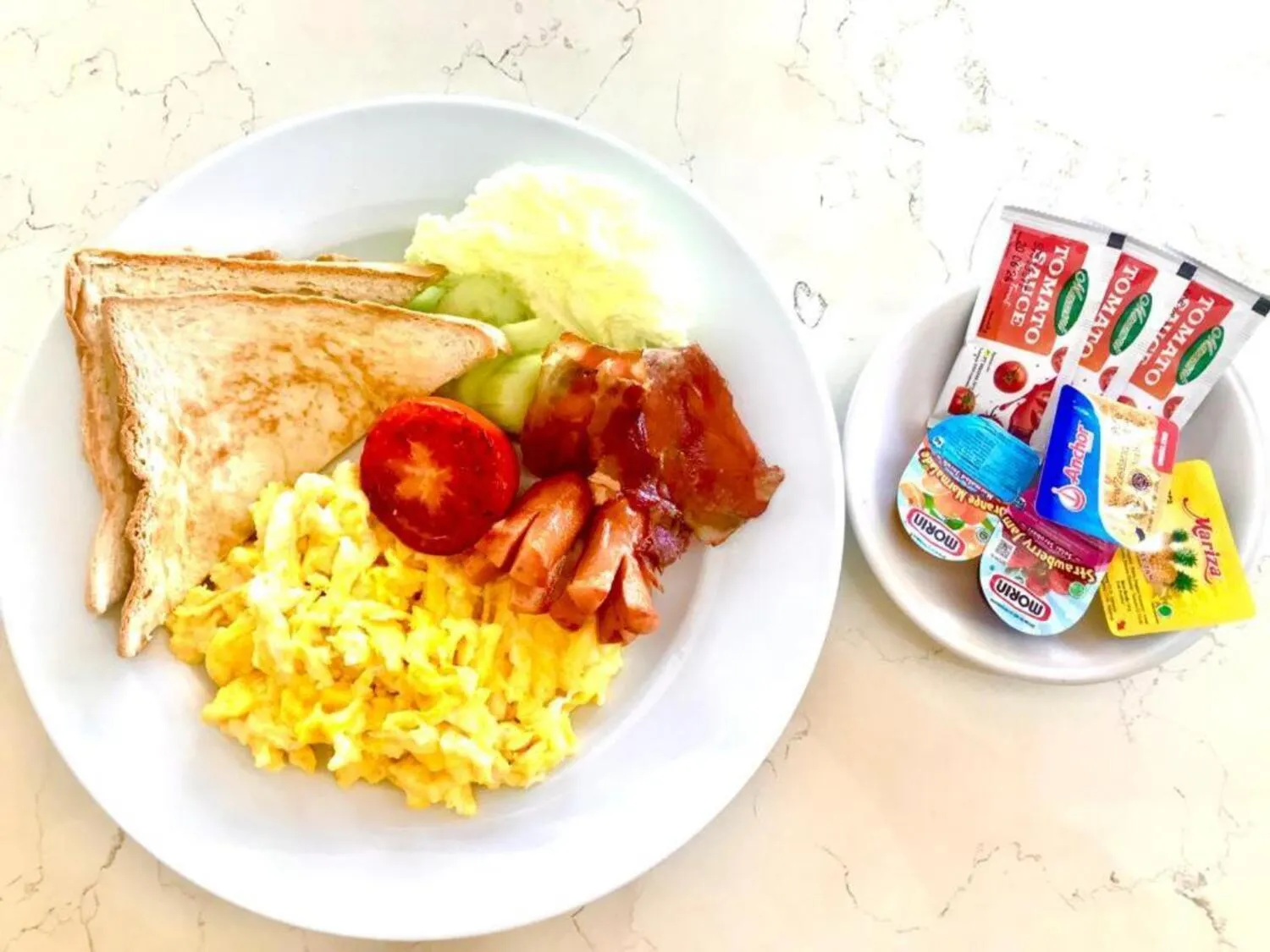 Breakfast in Grand Ball Beach Garden