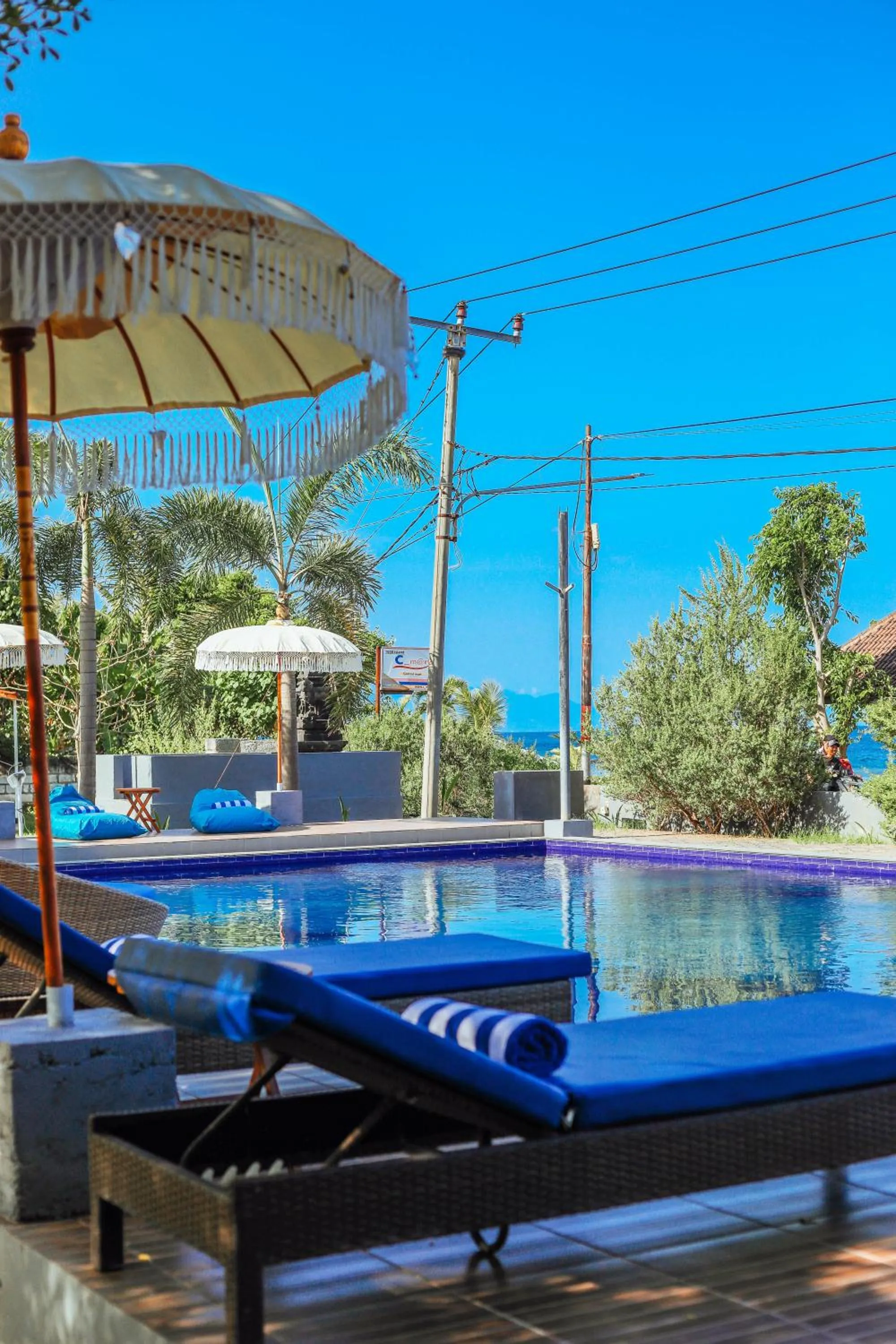 Day in Grand Ball Beach Garden