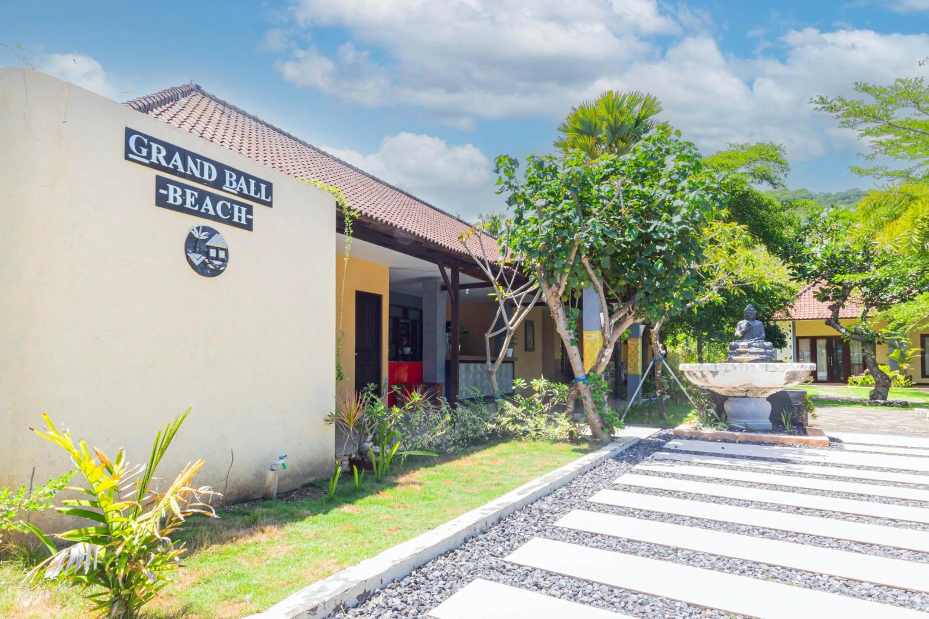 Property building in Grand Ball Beach Garden