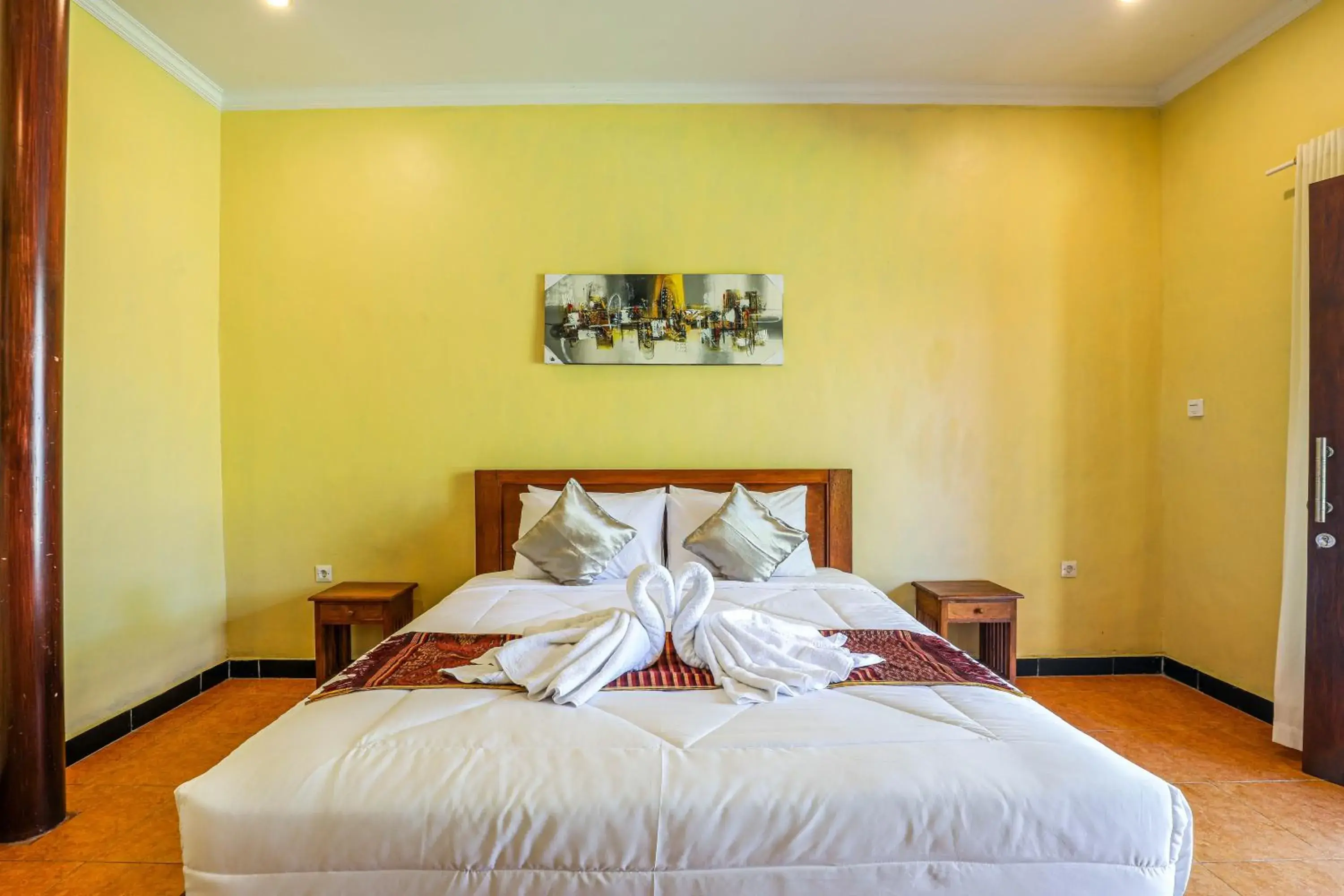 Bed in Grand Ball Beach Garden Bed in Grand Ball Beach Garden