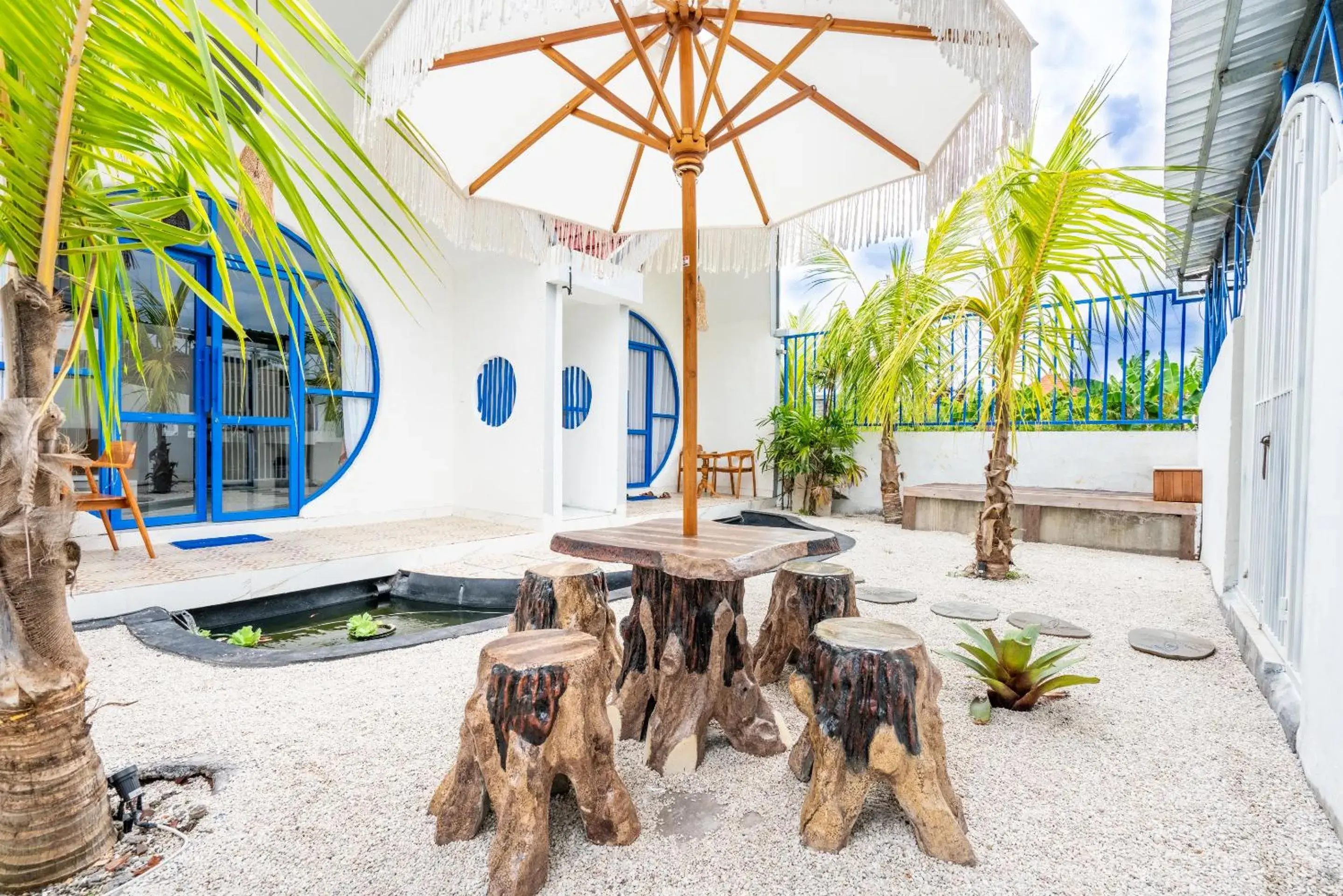 Property building in Anny Guesthouse by ecommerceloka Property building in Anny Guesthouse by ecommerceloka