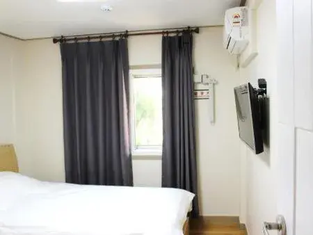 Bed in The Lucete Hotel Bed in The Lucete Hotel