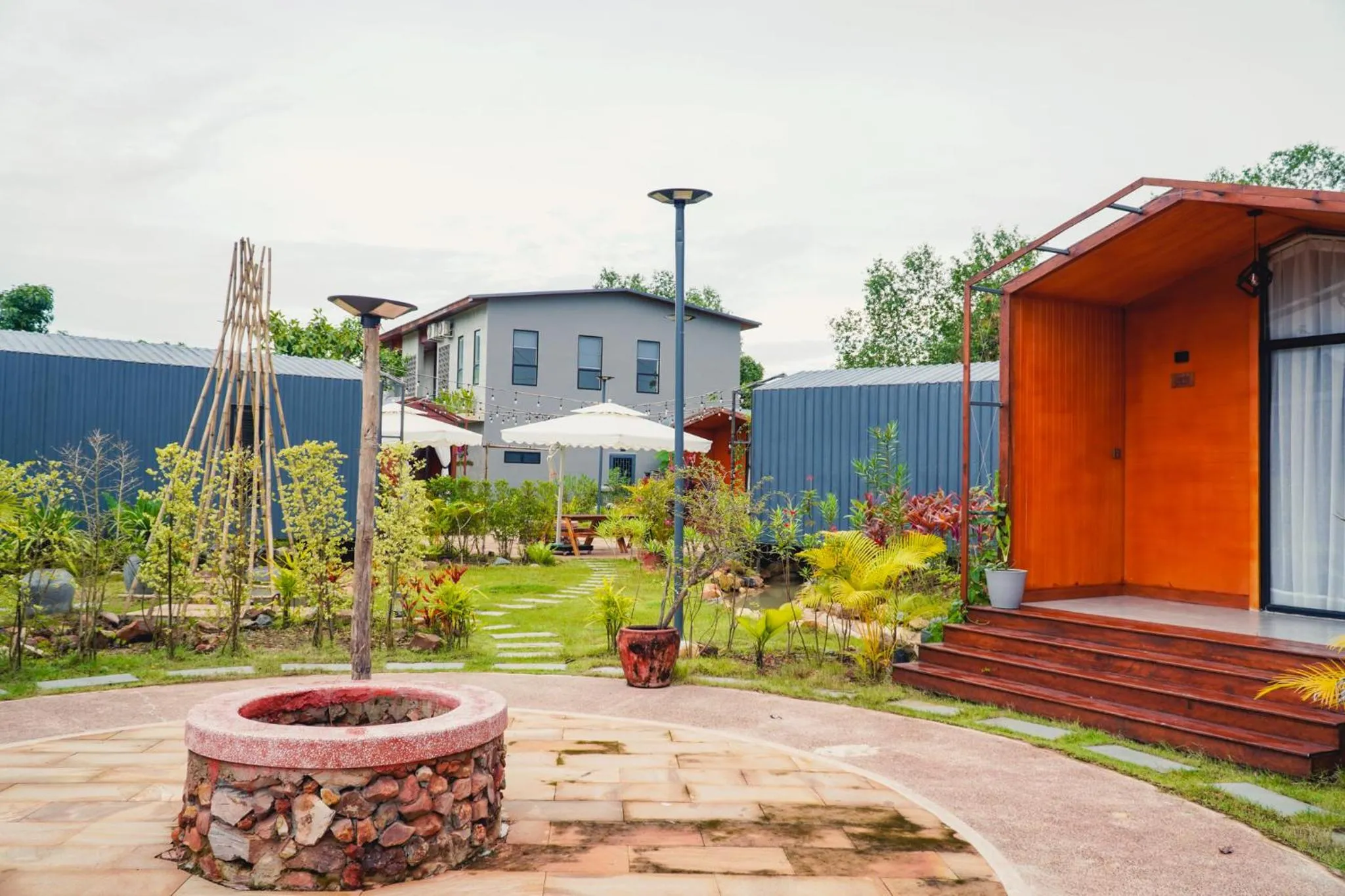 Property building in Kampot Tropical Village