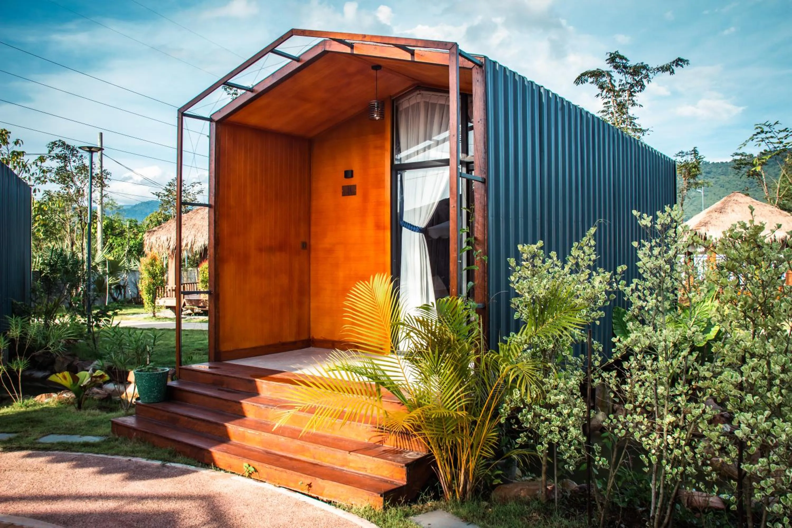 Property building in Kampot Tropical Village