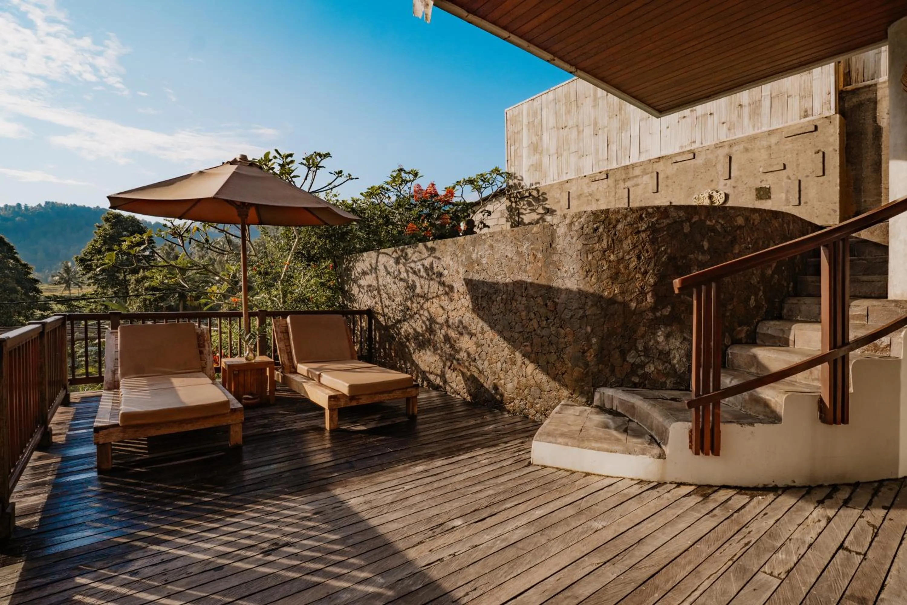 Sunrise in Maha Hills Resort by Mahaprana Experience