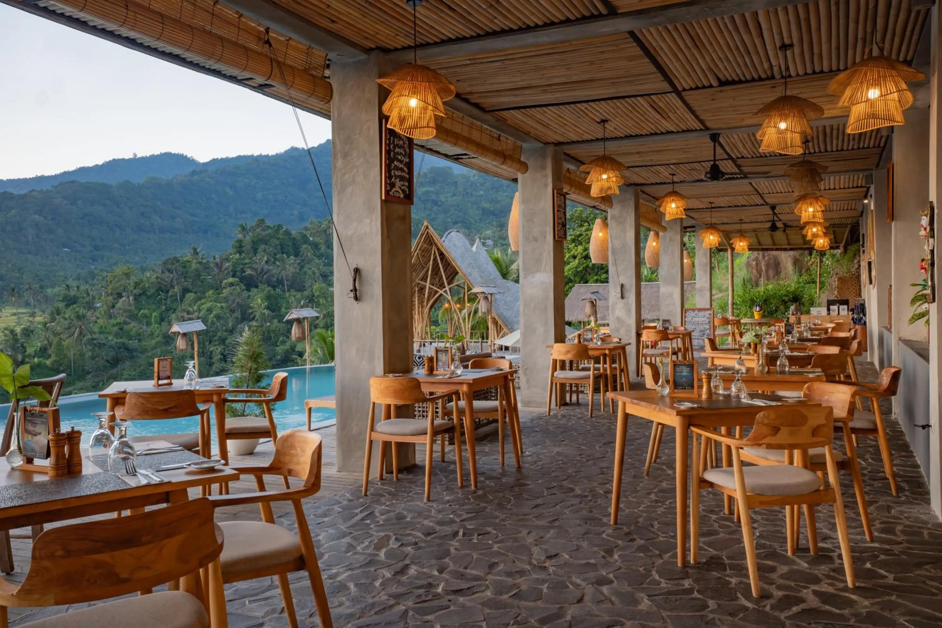 Restaurant/places to eat in Maha Hills Resort by Mahaprana Experience