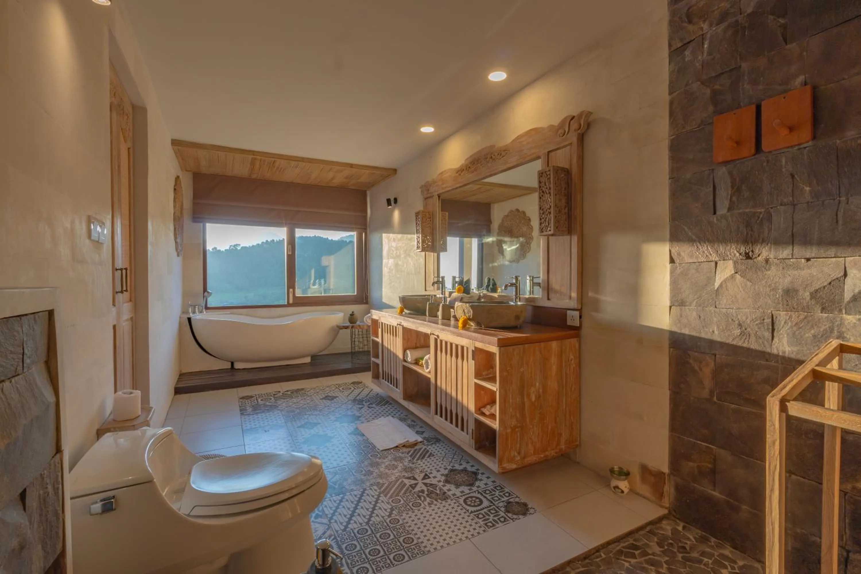 Bath in Maha Hills Resort by Mahaprana Experience