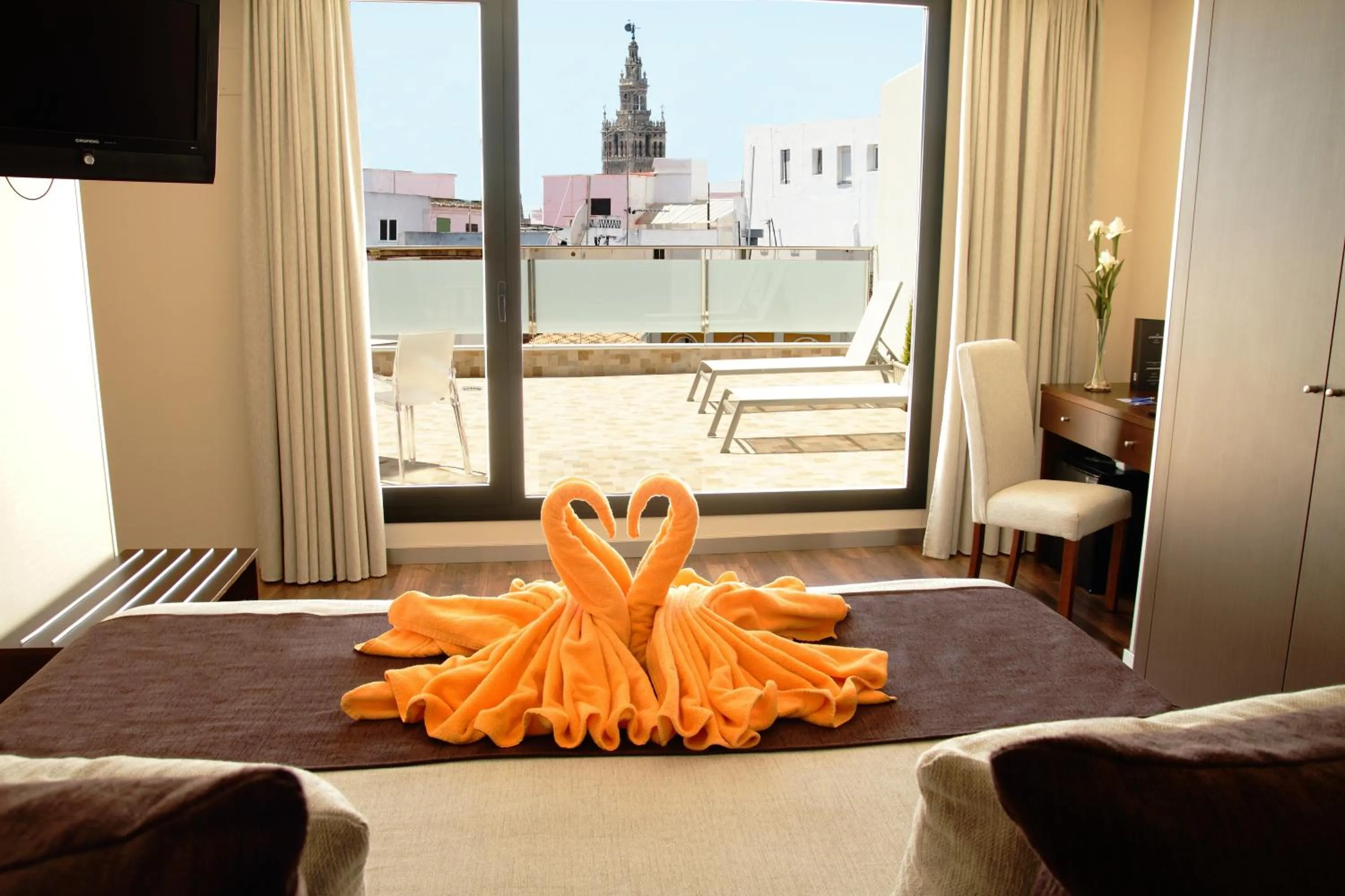 Photo of the whole room in Hotel Don Paco