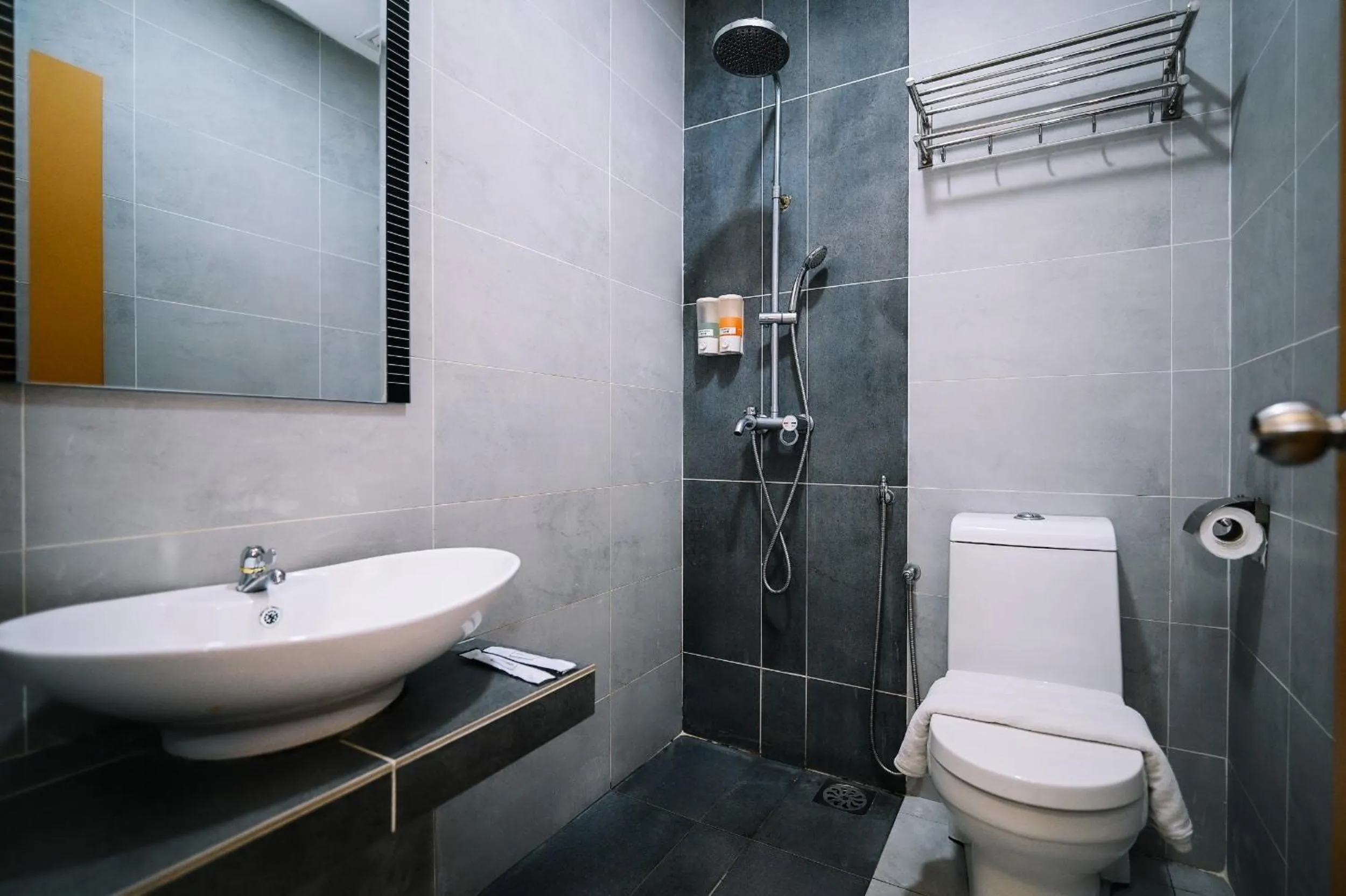 Swing & Pillows - PJ21 Petaling Jaya