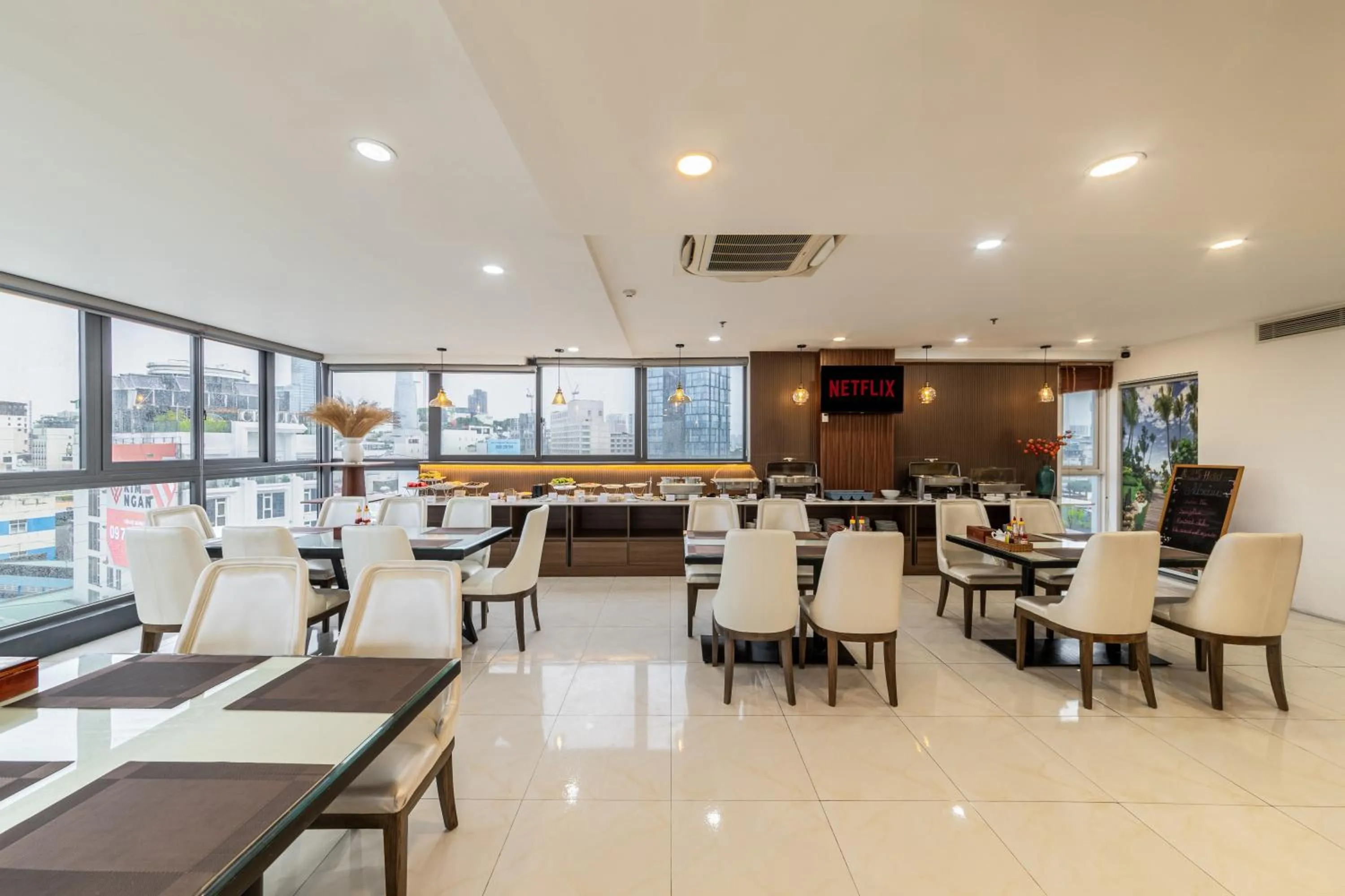 Restaurant/places to eat in A25 Hotel - 55 Cách Mạng Tháng 8