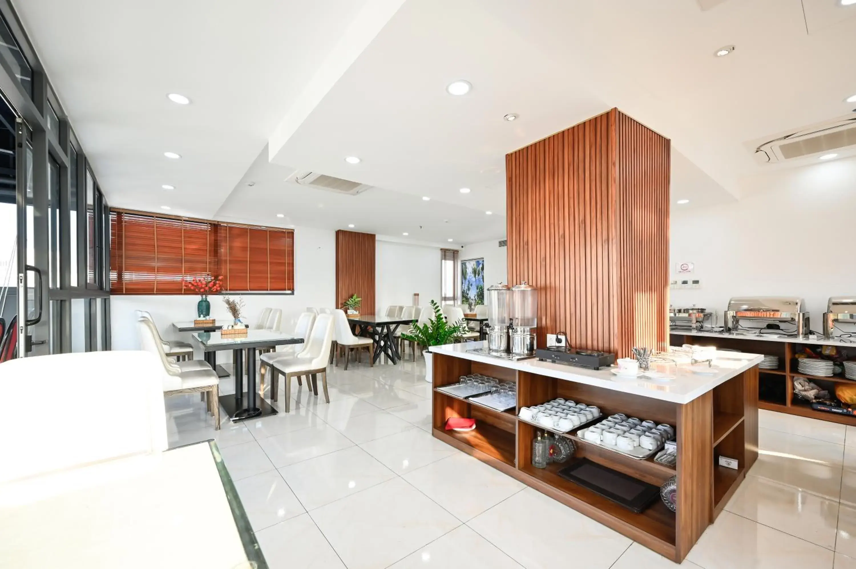 Restaurant/places to eat in A25 Hotel - 55 Cách Mạng Tháng 8 Restaurant/places to eat in A25 Hotel - 55 Cách Mạng Tháng 8