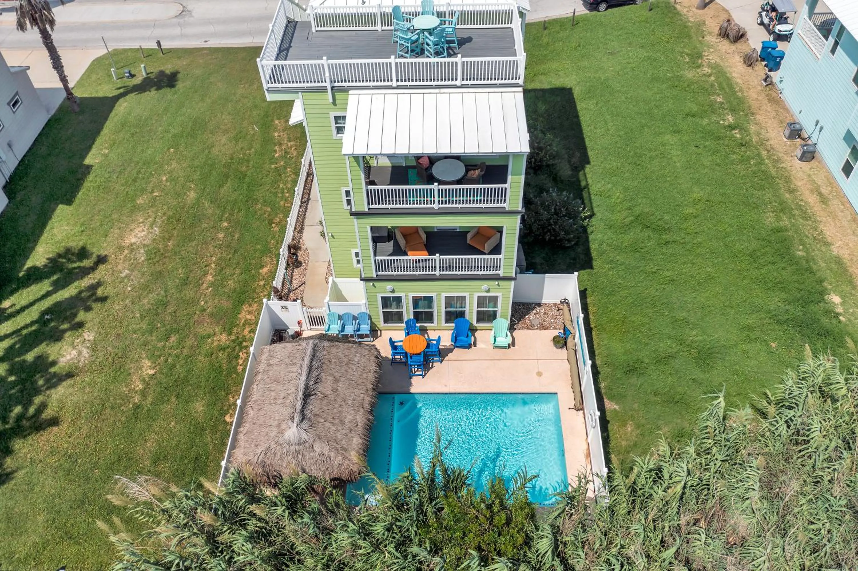 Property building in Nauti Beach