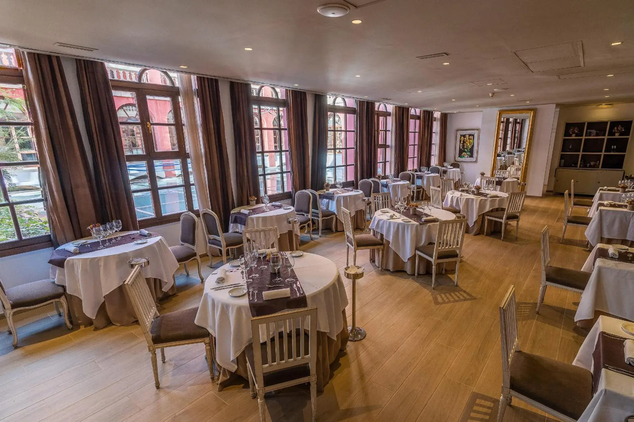 Restaurant/places to eat in Hotel Blancafort Spa Termal Restaurant/places to eat in Hotel Blancafort Spa Termal