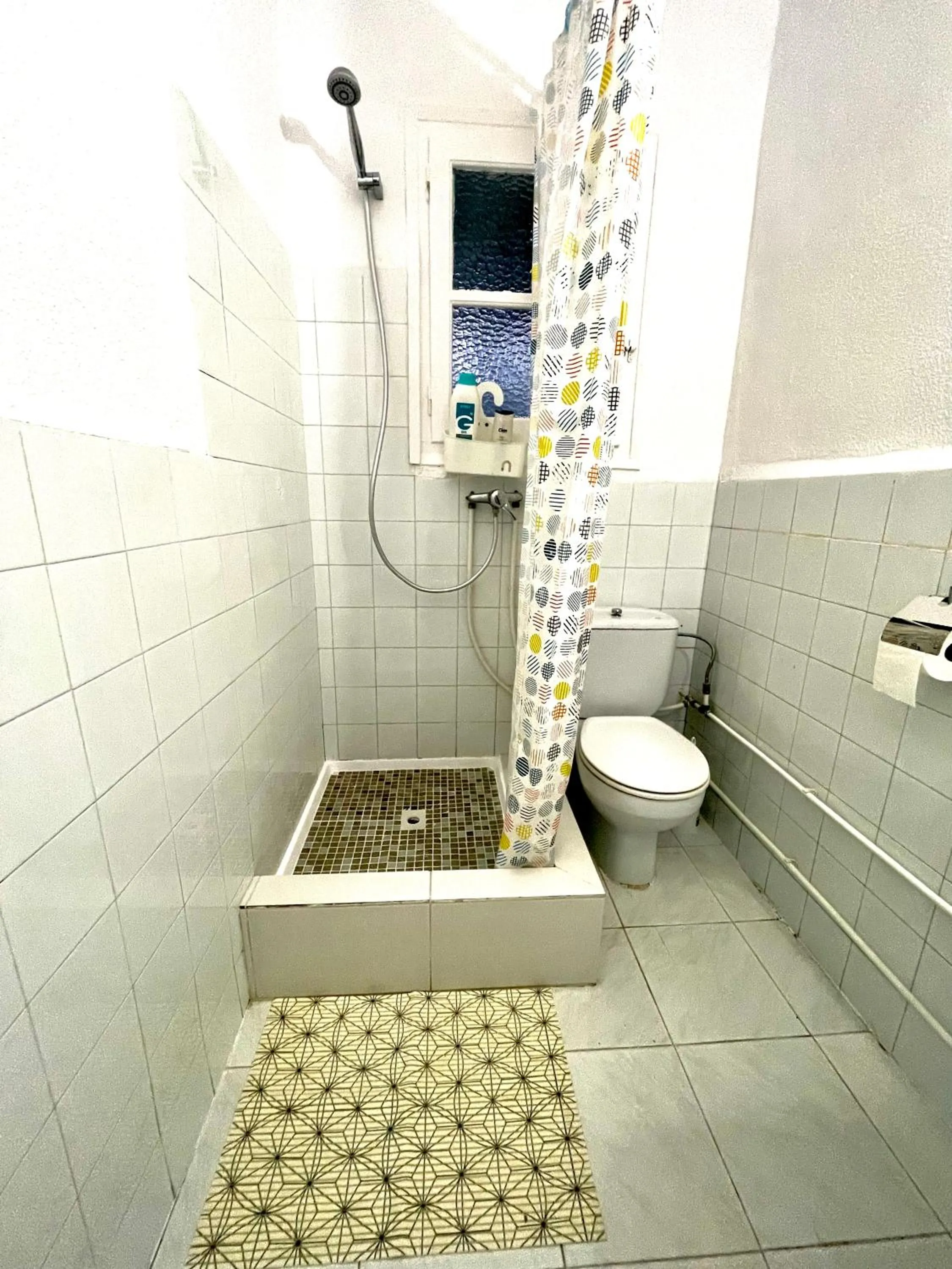 Shower in Las habitaciones en Alicante