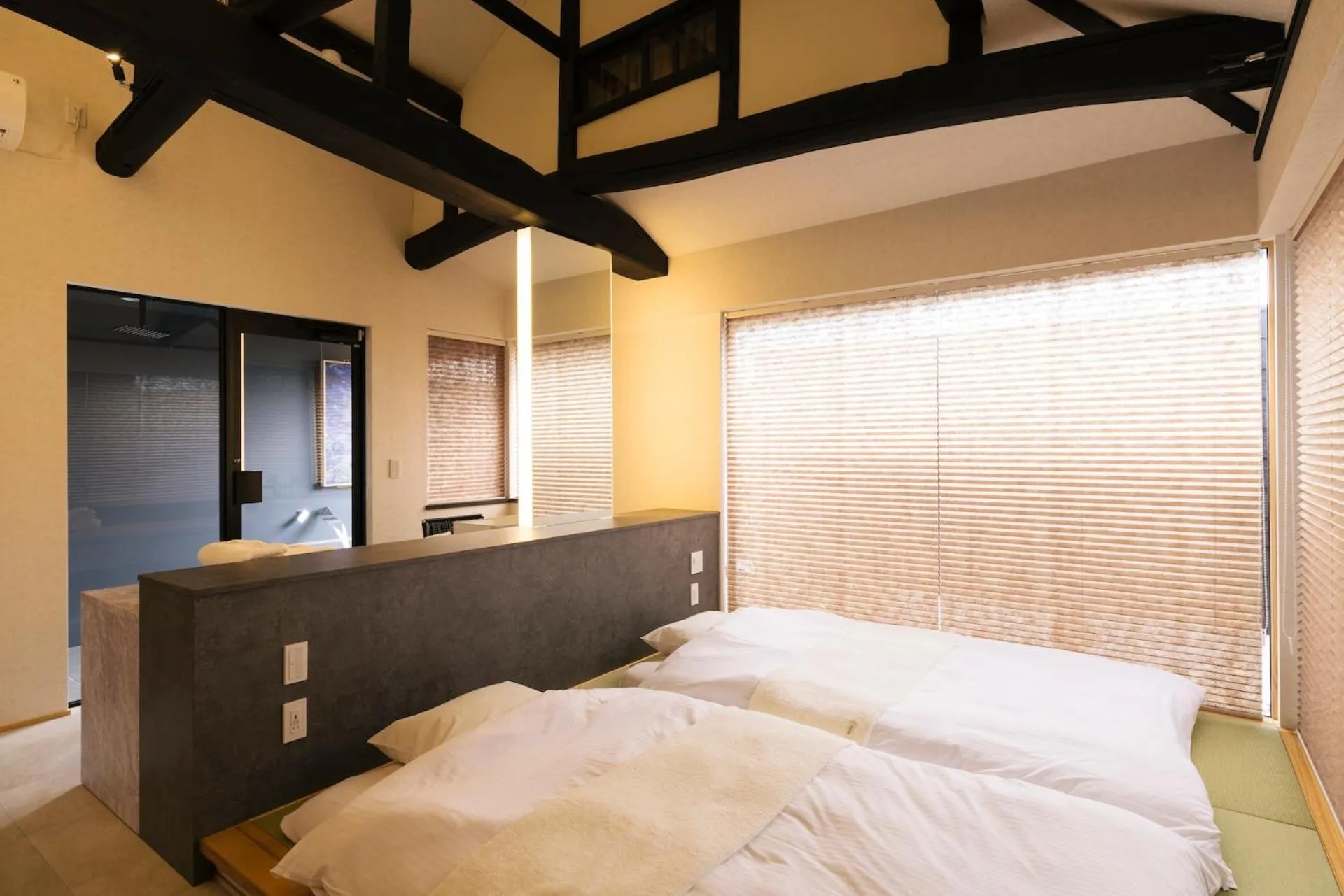Bed in Wellis Villa Awaji