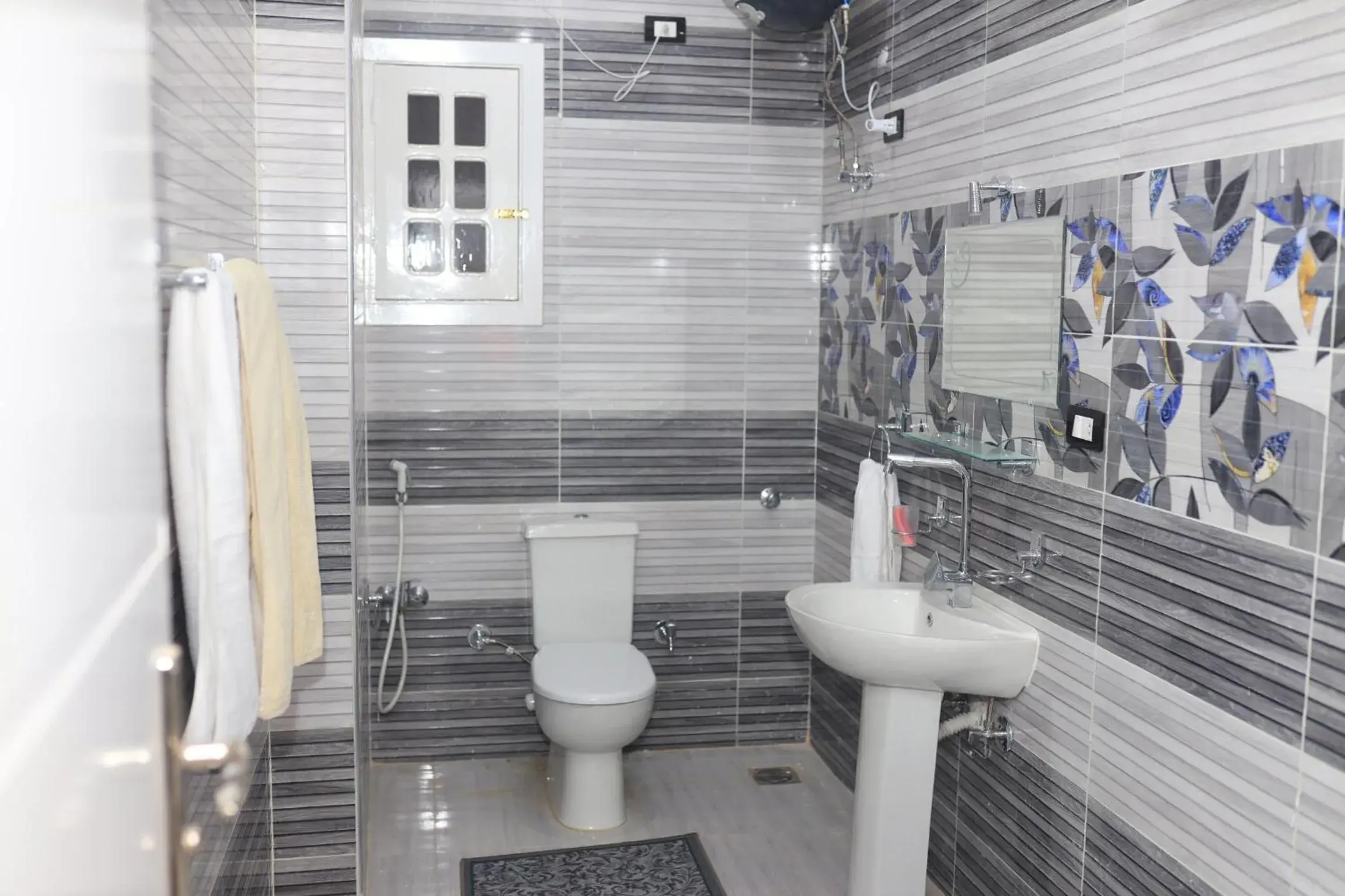 Three-Bedroom Apartment in Royal Mountain Three-Bedroom Apartment in Royal Mountain