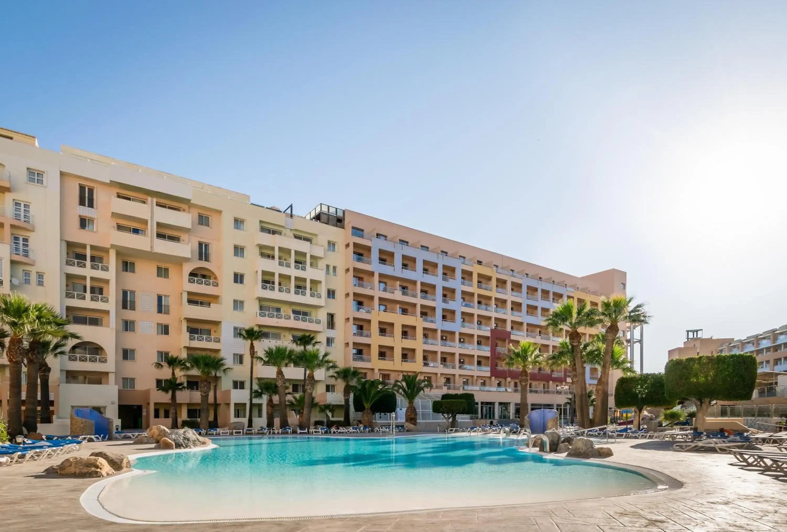Swimming pool in Hotel Fenix Family by ALEGRIA Swimming pool in Hotel Fenix Family by ALEGRIA