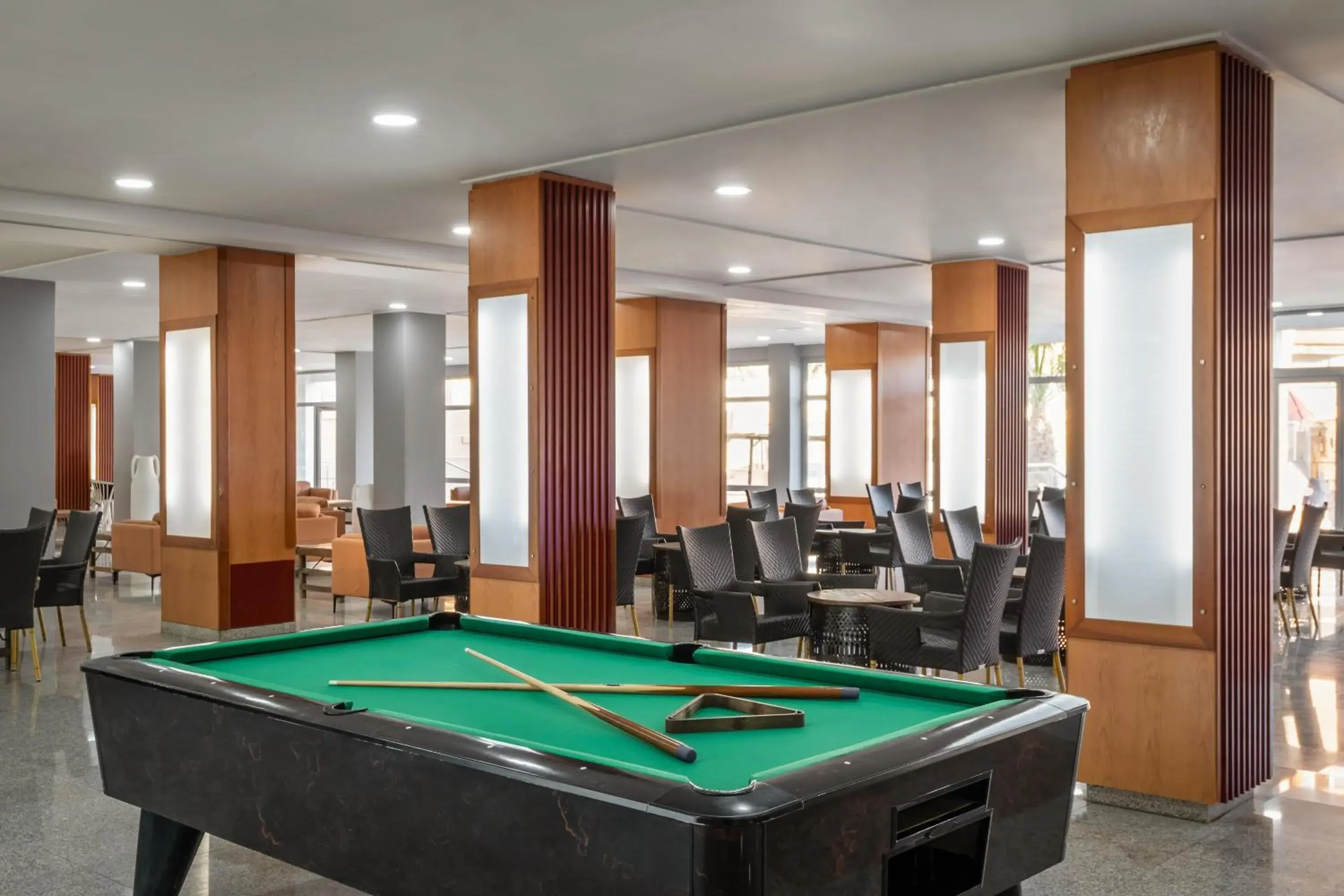 Lounge or bar in Hotel Fenix Family by ALEGRIA Lounge or bar in Hotel Fenix Family by ALEGRIA