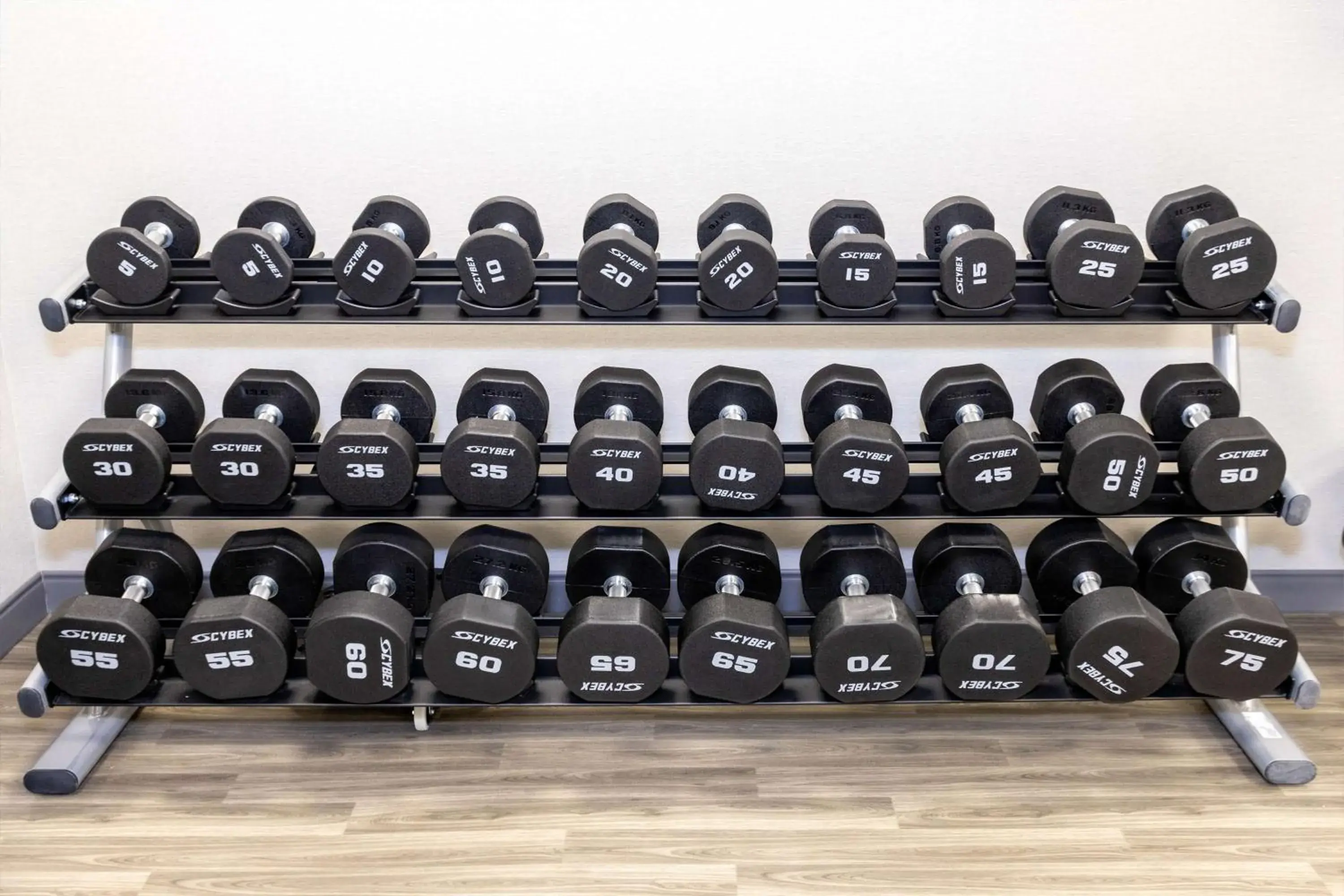 Property building in Hampton Inn Selma, Ca Property building in Hampton Inn Selma, Ca